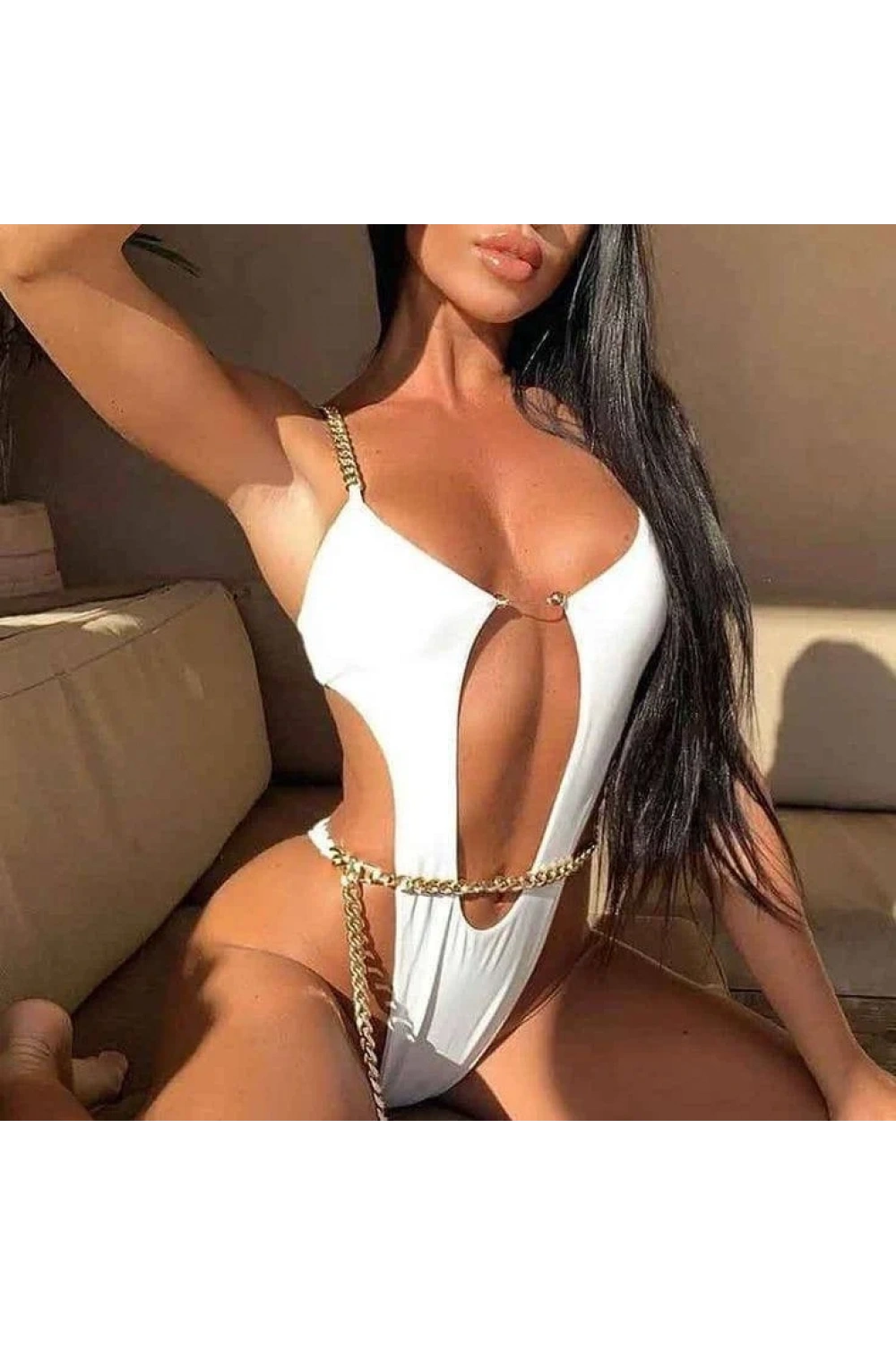Detaylı Model Zincirli Bikini