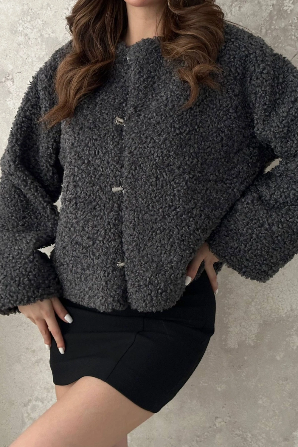Ekru Peluş Kısa Ceket