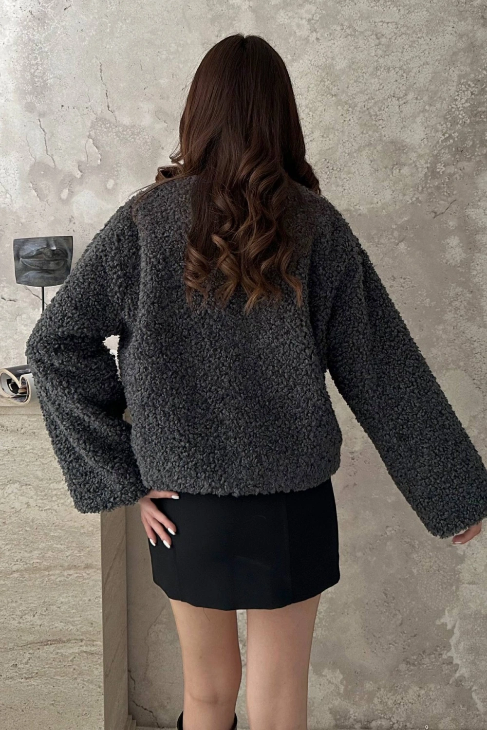 Ekru Peluş Kısa Ceket
