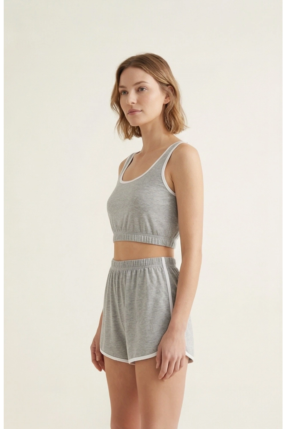 Kadın Gri Askılı Crop Top ve Şortlu Gecelik Takım