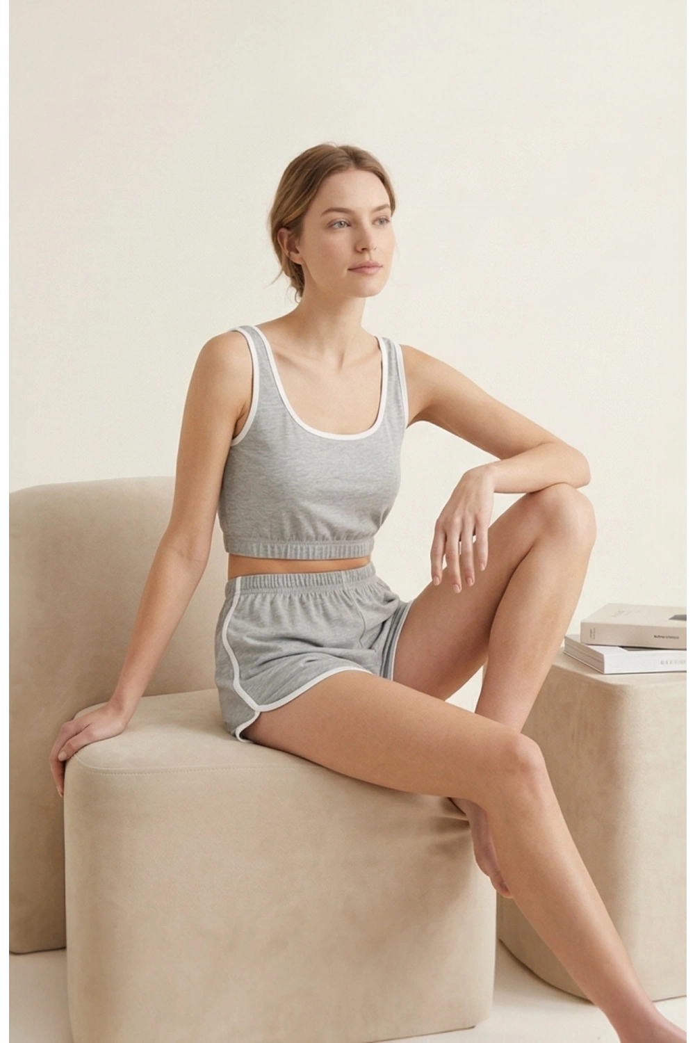 Kadın Gri Askılı Crop Top ve Şortlu Gecelik Takım