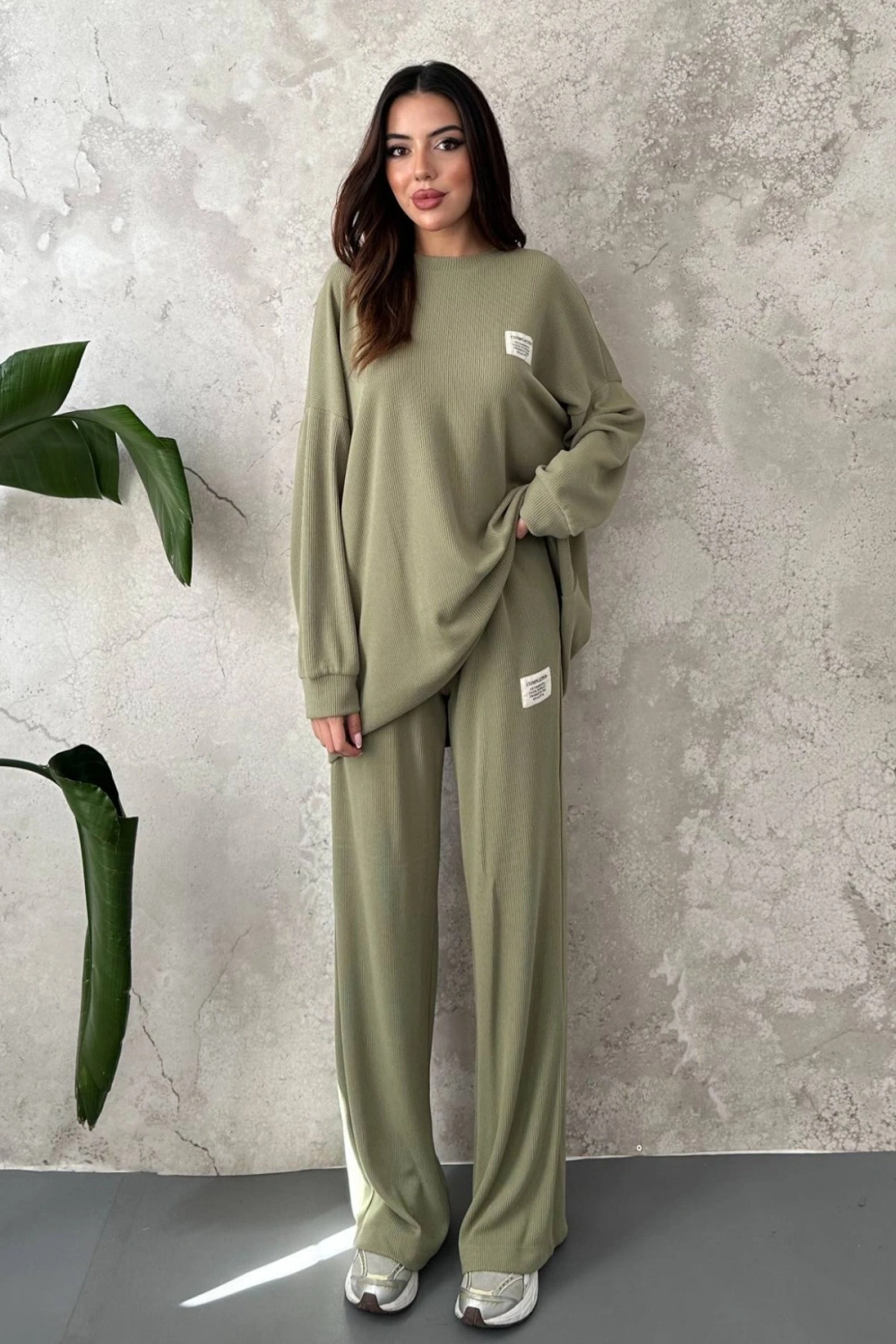 Ekru Salaş Sweat Ve Pantolon