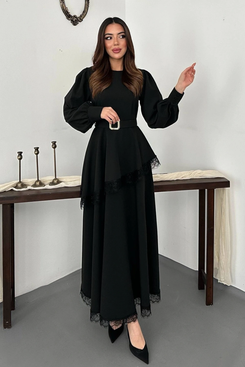 Mürdüm Asimetrik Dantelli Elbise
