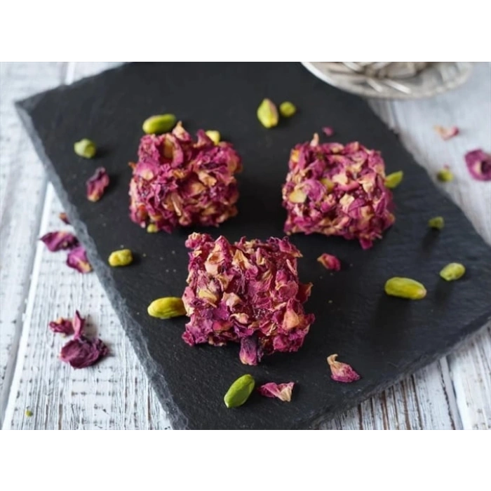 ÇİFTE KAVRULMUŞ GÜL YAPRAKLI LOKUM 2 KG