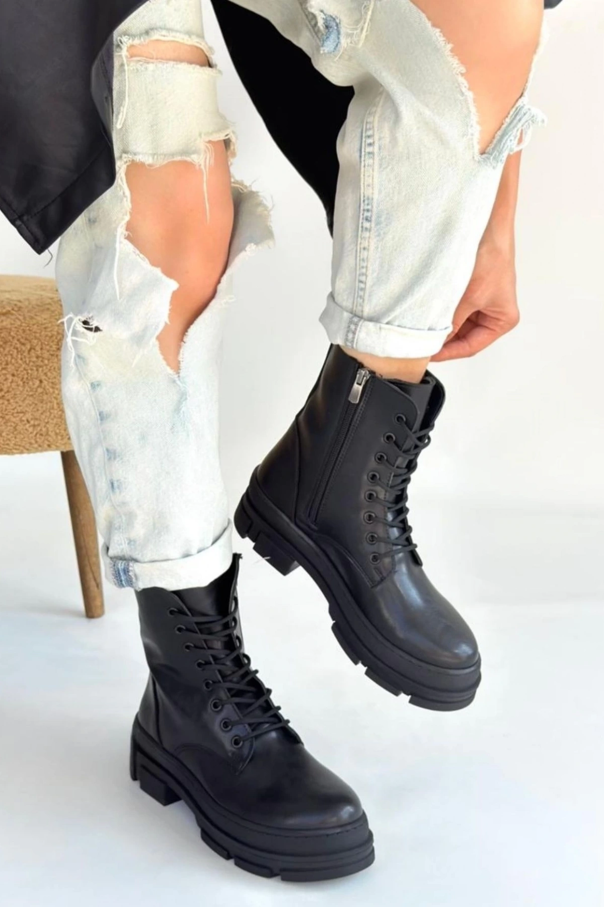 Allex Siyah Cilt Bağcıklı Bot