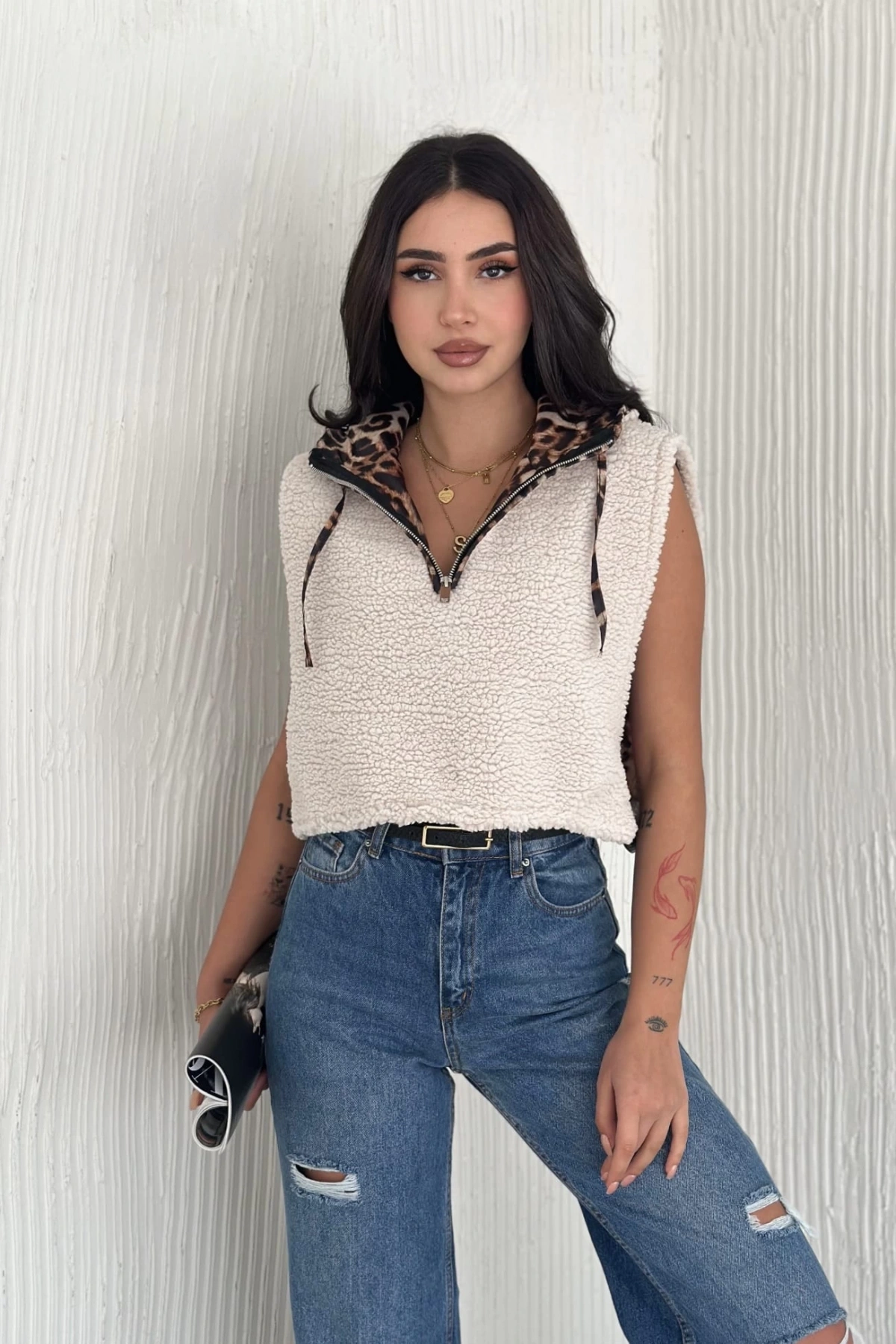 Astarlı kapşonlu kuzu yelek beyaz t1243