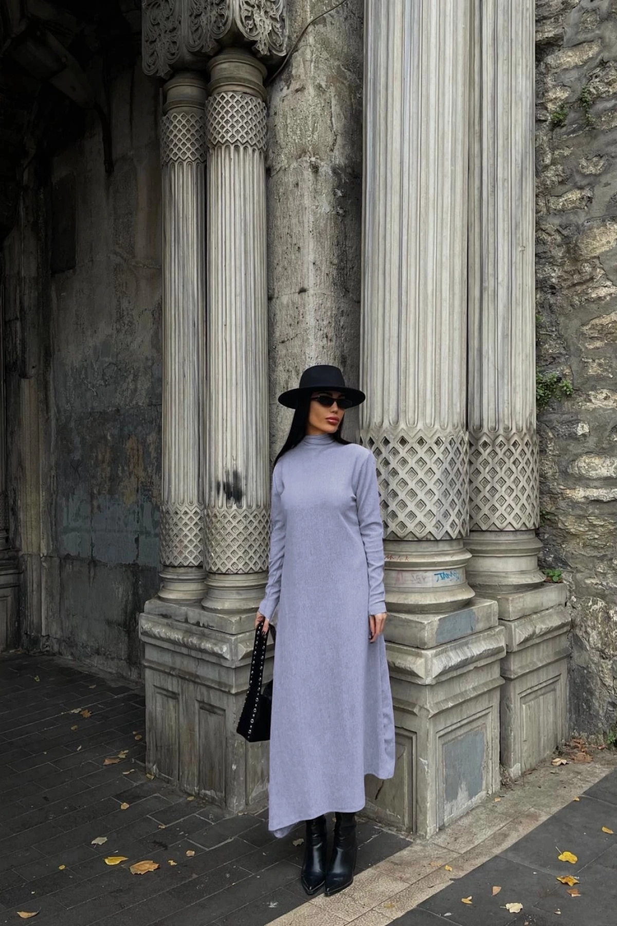 Boğazlı kalın bürümcük uzun elbise gri