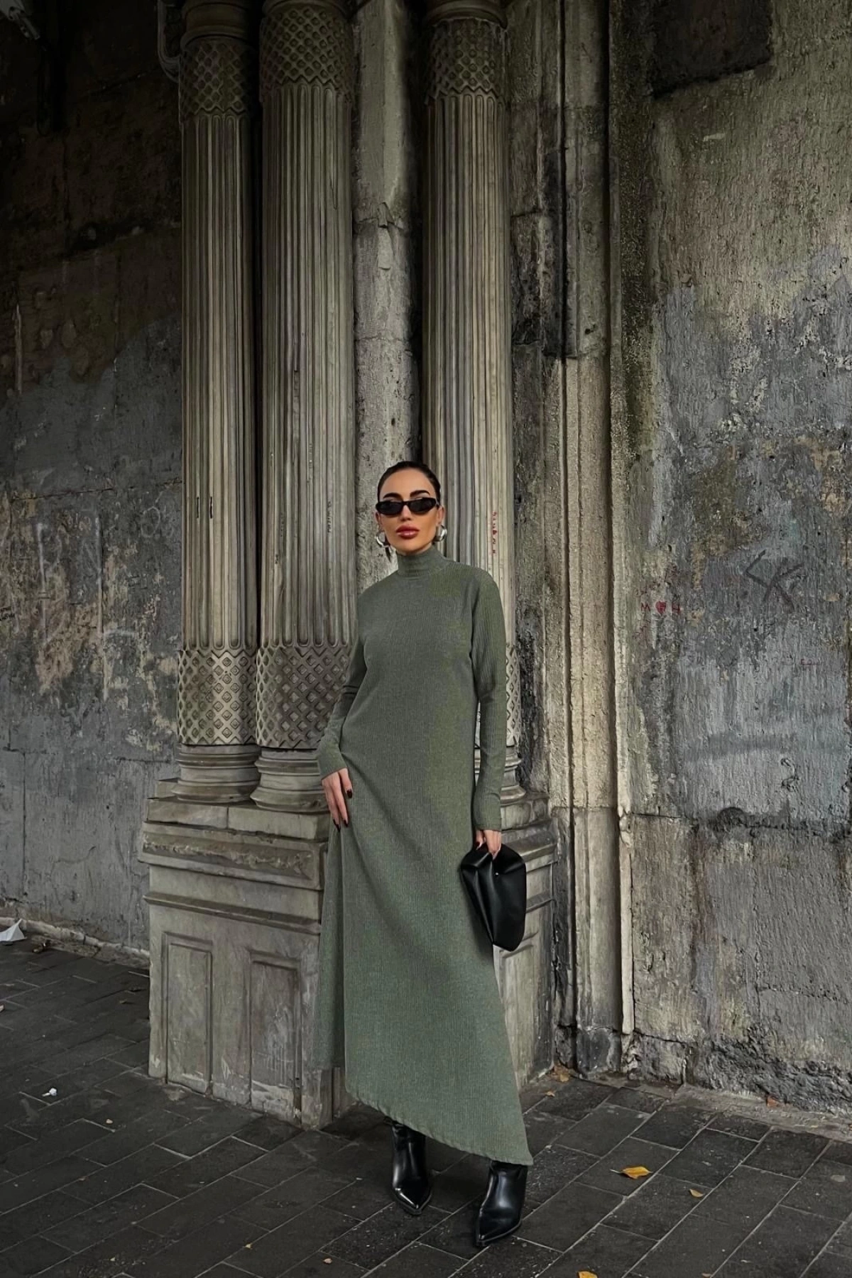 Boğazlı kalın bürümcük uzun elbise yeşil