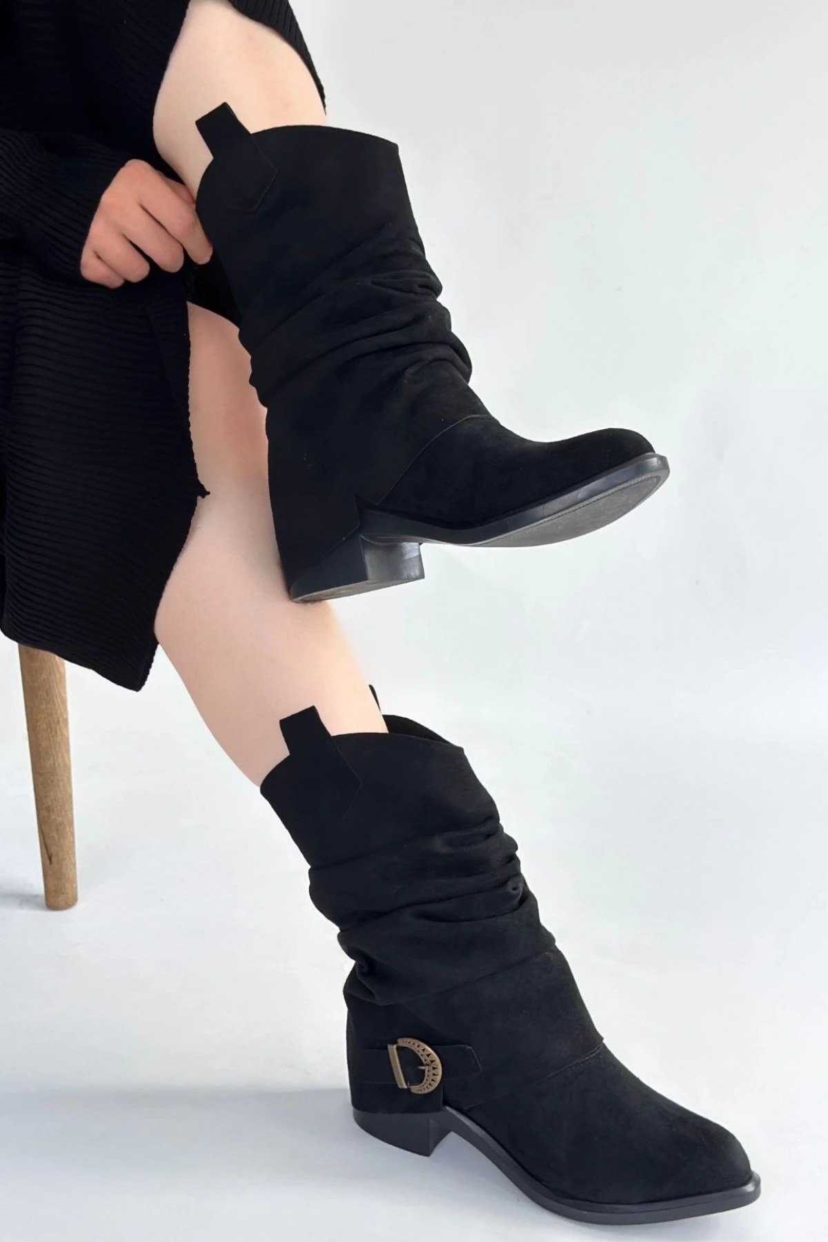 Canty Siyah Süet Körüklü Topuklu Çizme