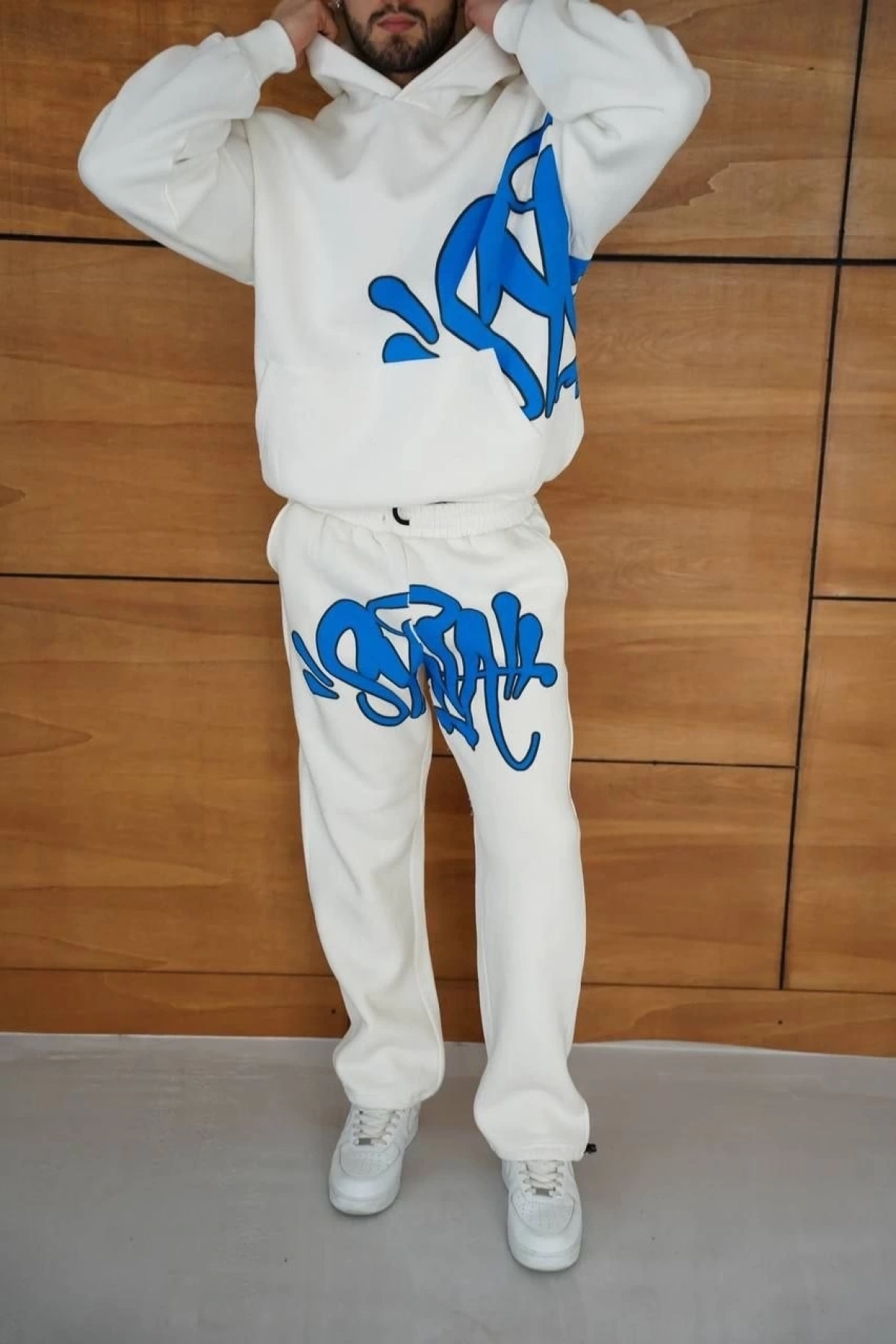 Erkek Kapüşonlu Eşofman Takım Graffiti Baskılı  Oversize Rahat Kalıp, Kanguru Cepli, Streetwear Tarzında Premium Ürün 3 iplik Pamuklu - Beyaz