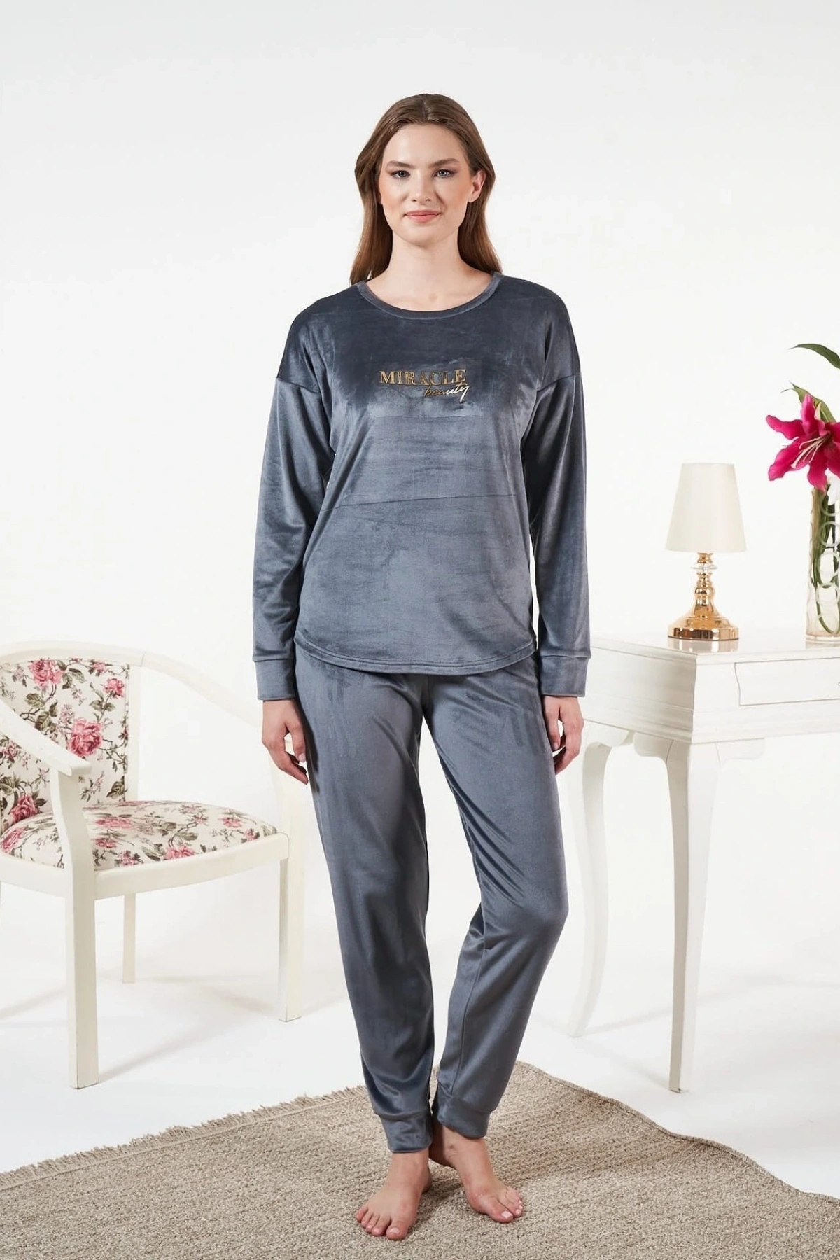 Estiva 25381 Uzun Kol Kadife Pijama Takımı