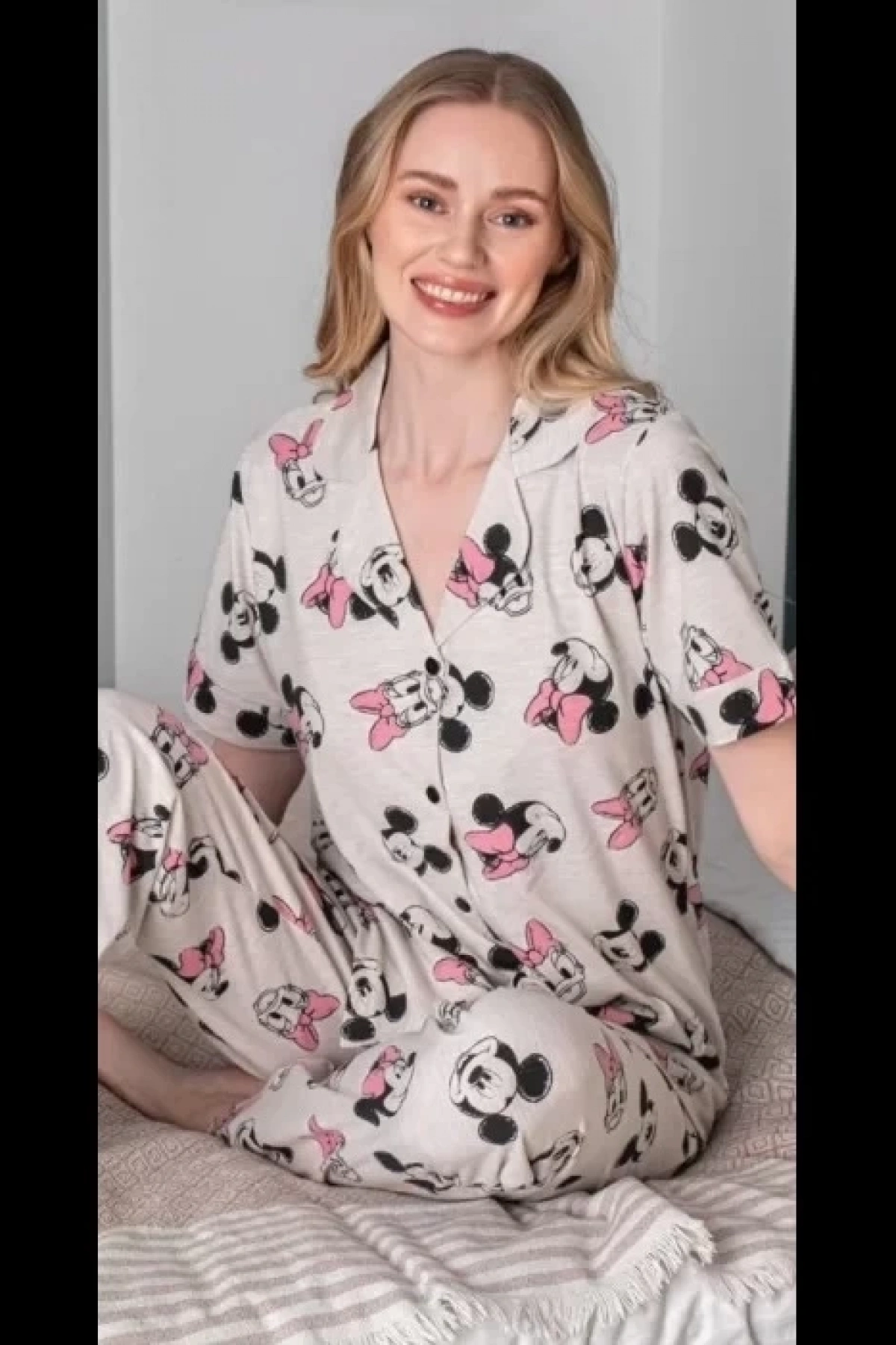 Freshness 110 Minnie Mauslu Patlı Kısa Kol Pijama Takımı