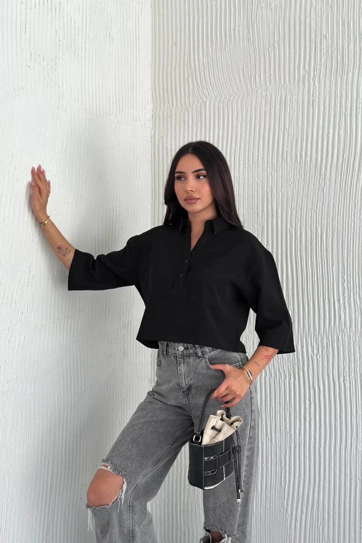 Z Krep Kadın Crop Yakalı Gömlek İlik Düğmeli Üç Çeyrek Sleeve Kol - Siyah