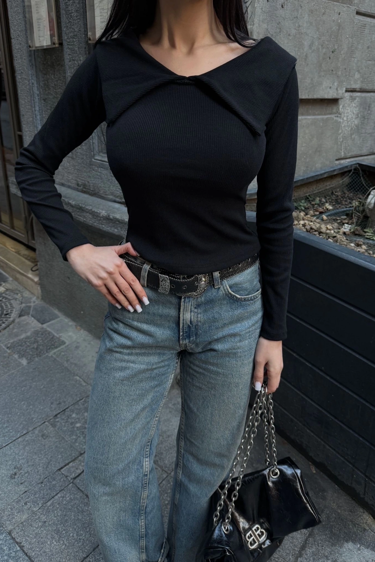 Kelebek yaka uzun kol bluz siyah