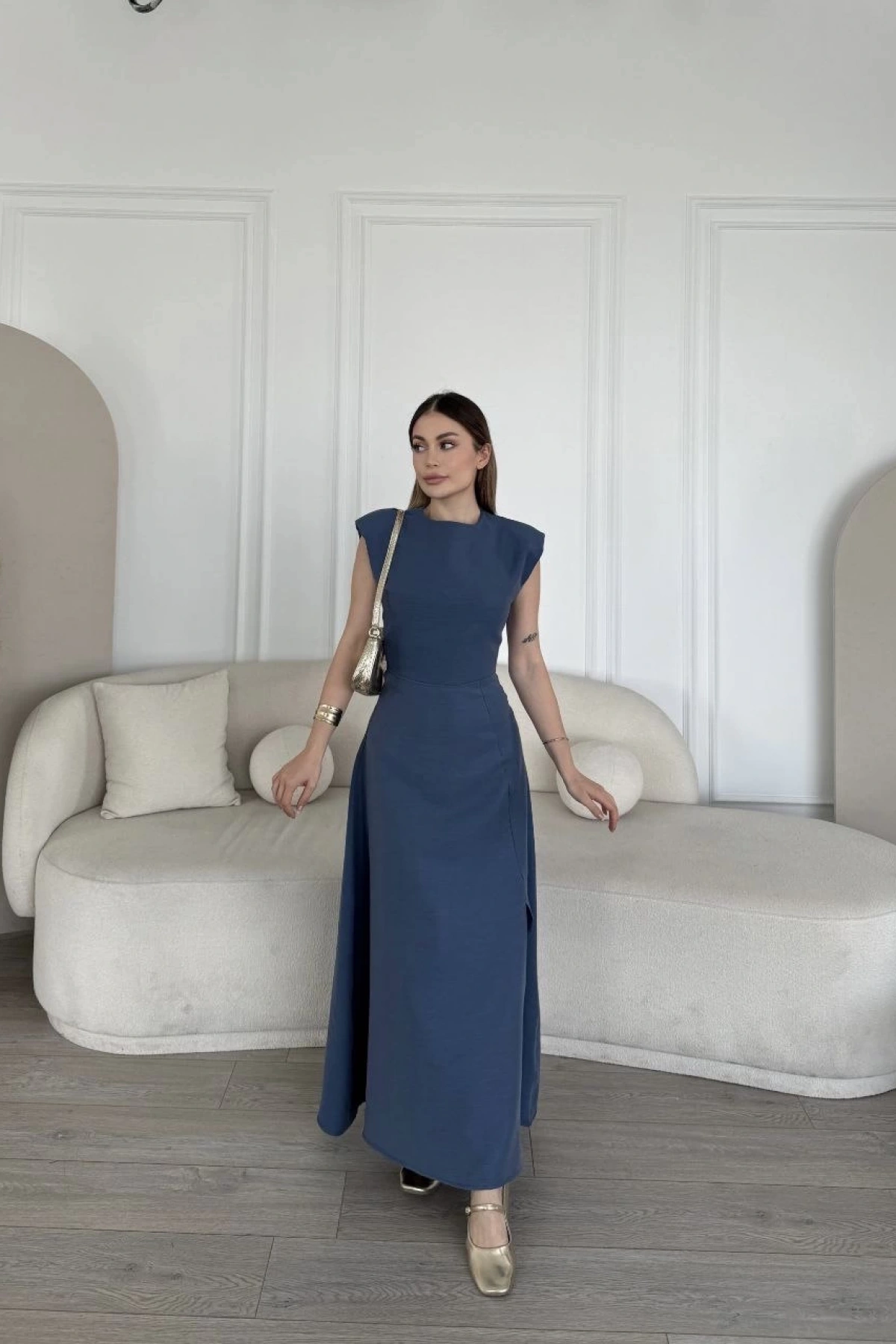 Keten Yandan Yırtmaçlı Uzun Elbise Sıfır Kol Elbise - Mavi