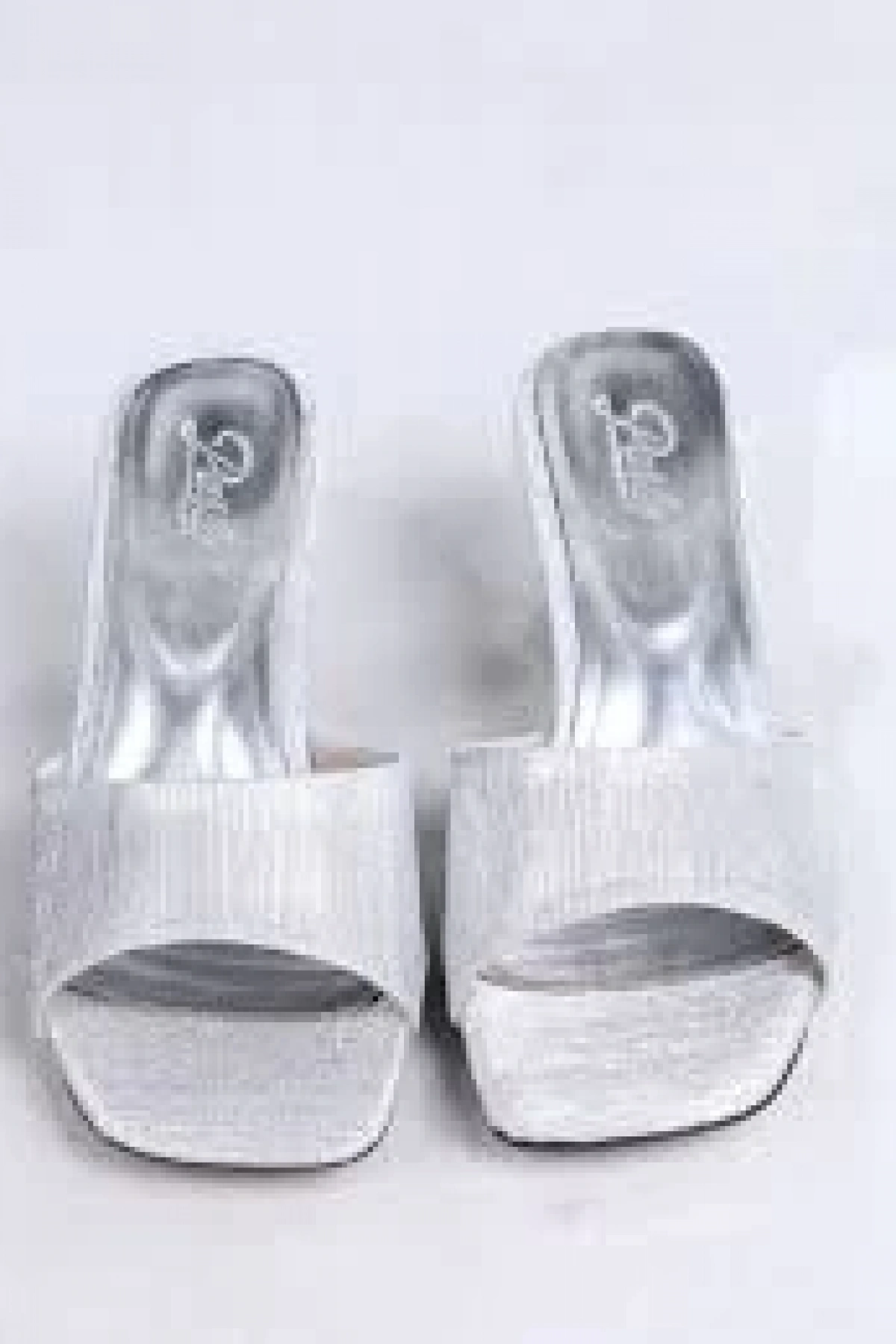 Luart Gümüş Simli Topuklu Terlik