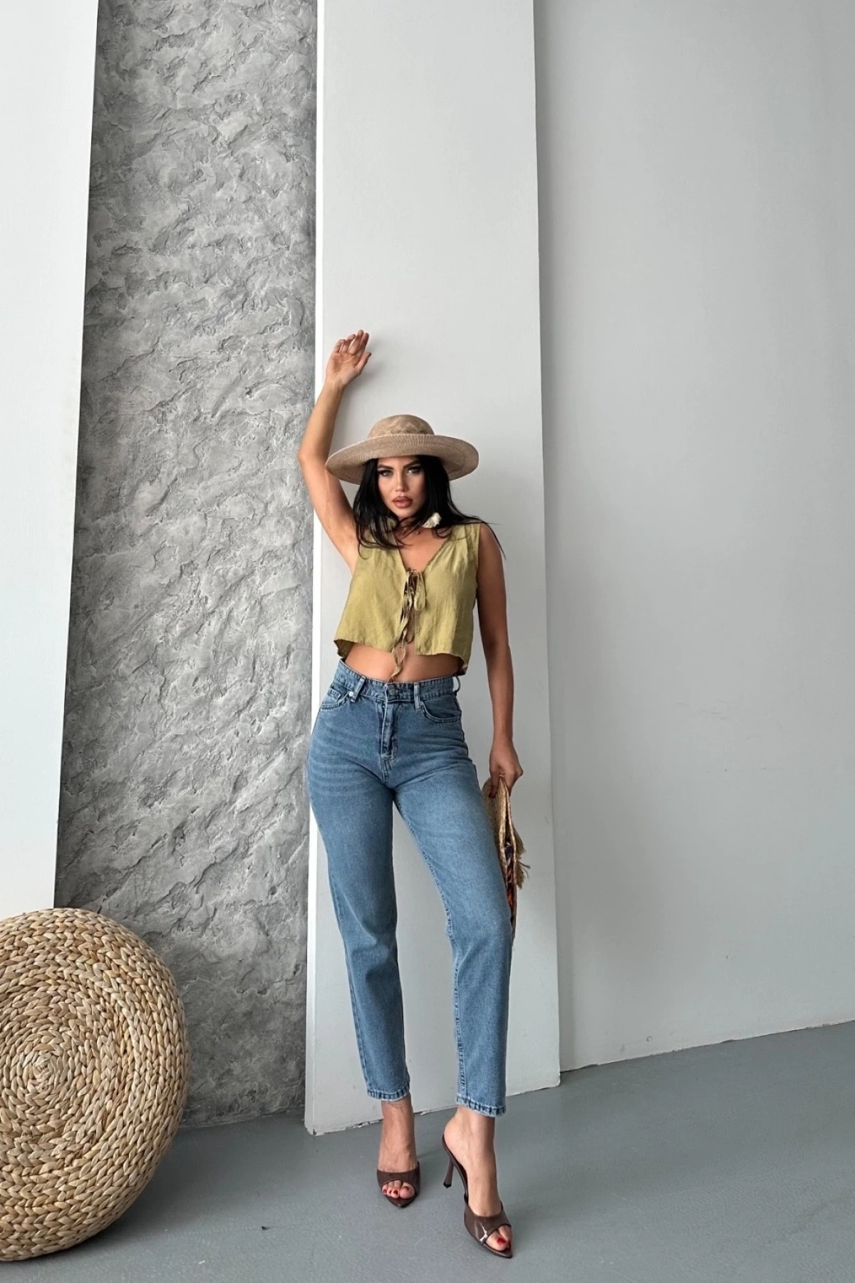 Mom fit bıyık kar yıkama jeans pantolon koyu mavi d2006