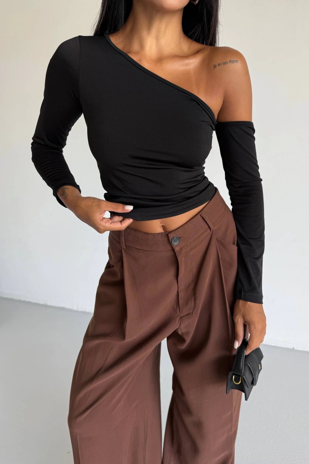 Omuz detaylı kollu bluz siyah f2336