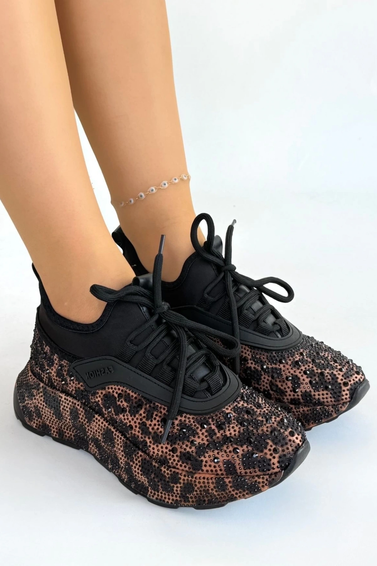 Rimay Kahverengi Cilt Boncuk İşlemeli Spor Ayakkabı