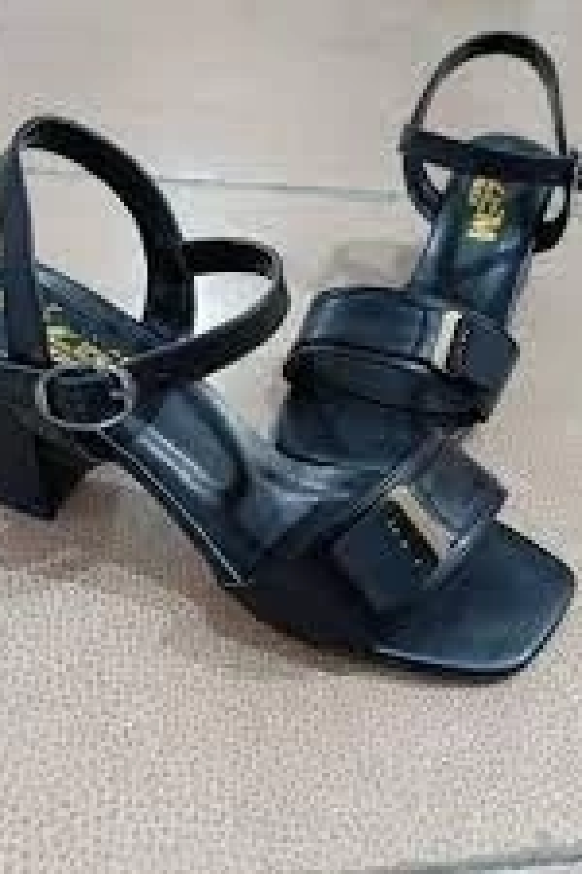 Ruty Siyah Cilt Topuklu Ayakkabı