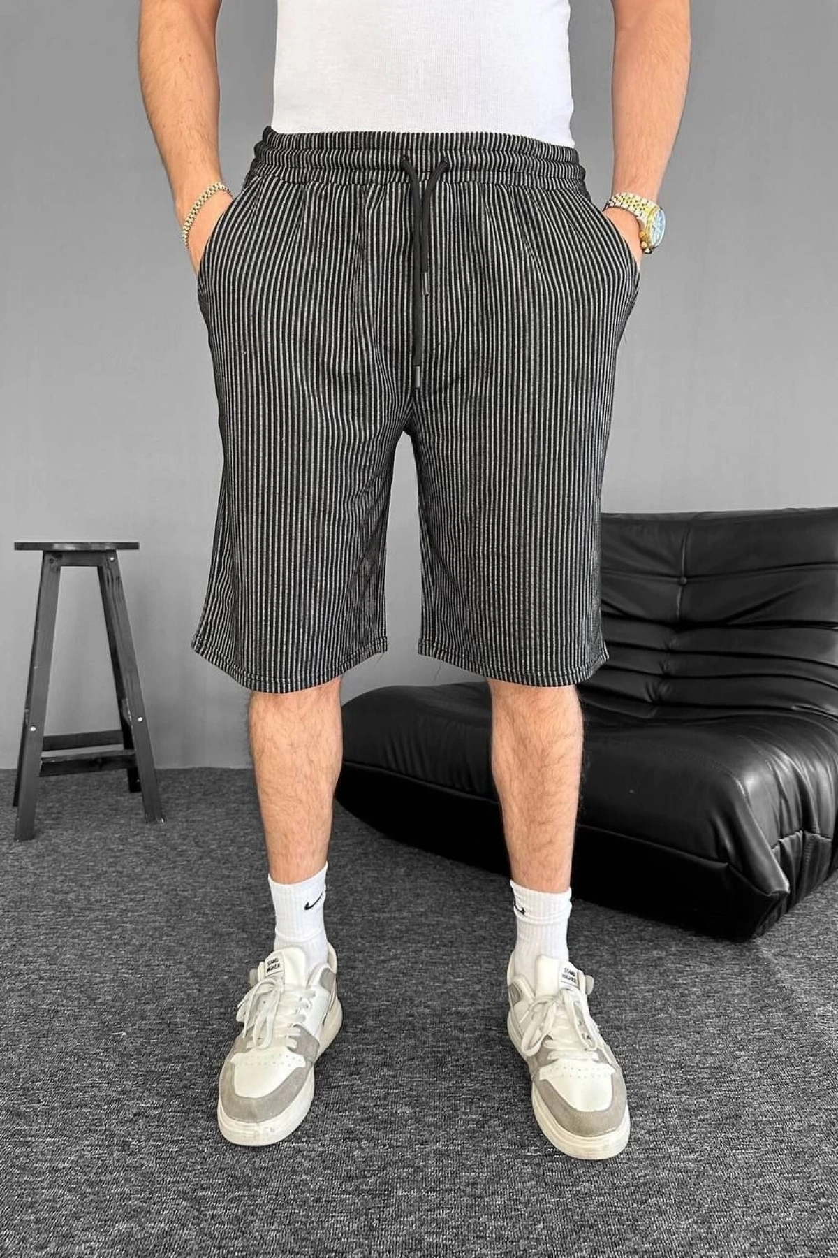 Su Yolu Çizgili Ön Arka Cepli Şort Yazlık Nefes Alabilir - Siyah