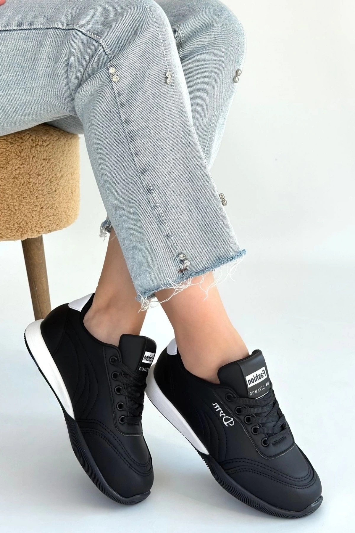 Tawen Siyah Cilt Bağcıklı Spor Ayakkabı