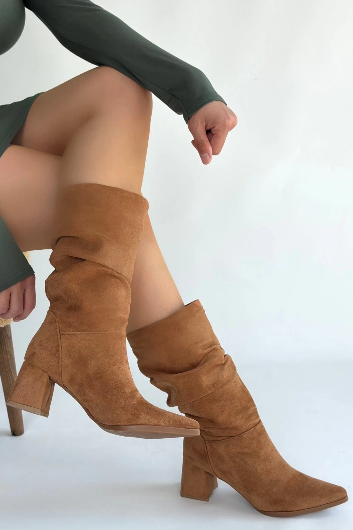 Titen Taba Süet Körüklü Çizme