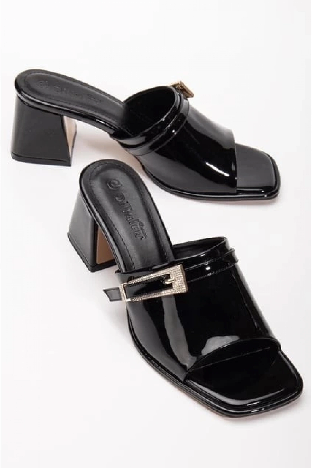 Ziva Siyah Rugan Topuklu Terlik