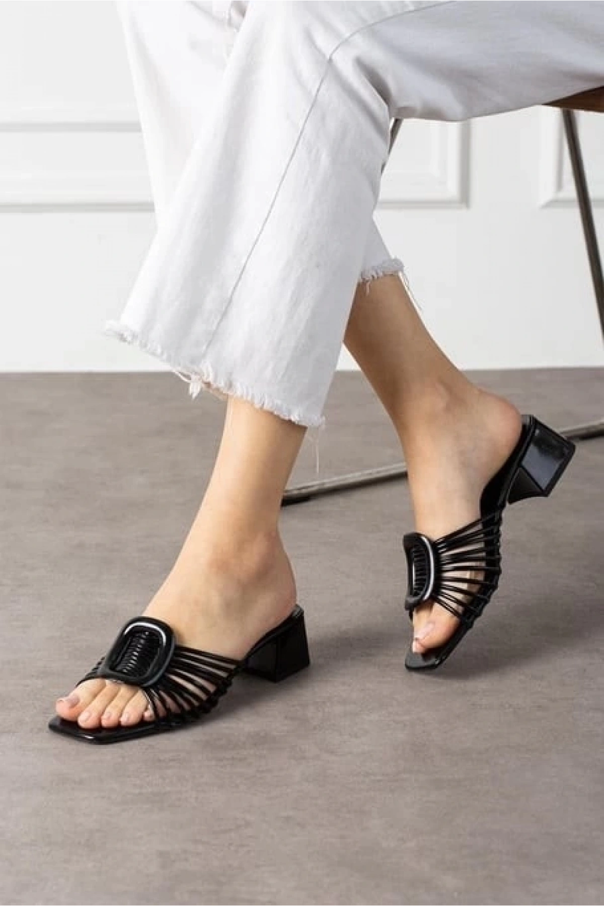 Anca Siyah Rugan Topuklu Terlik