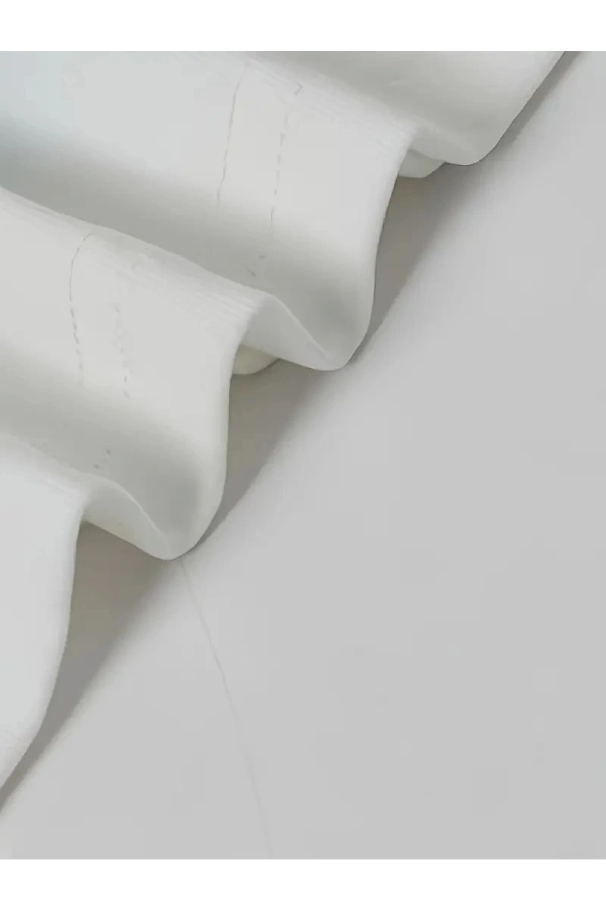 Ördek Baskılı ve Yuvarlak Yakalı Kadın Günlük Büyük Boy Siyah Tişört. - Beyaz