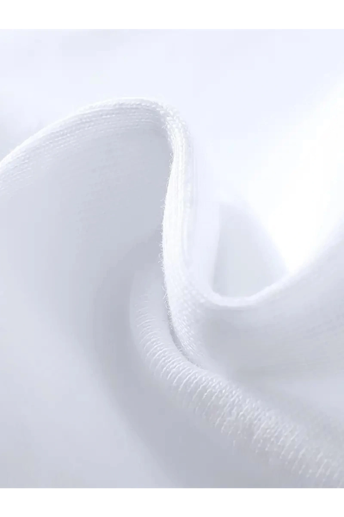 Eşsiz Baskı Tasarımlı Şık Büyük Beden Erkek Tişörtü - Rahat Polyester, Makinede Yıkanabilir, Yuvarlak Yaka - Her Mevsim İçin Mükemmel - Beyaz