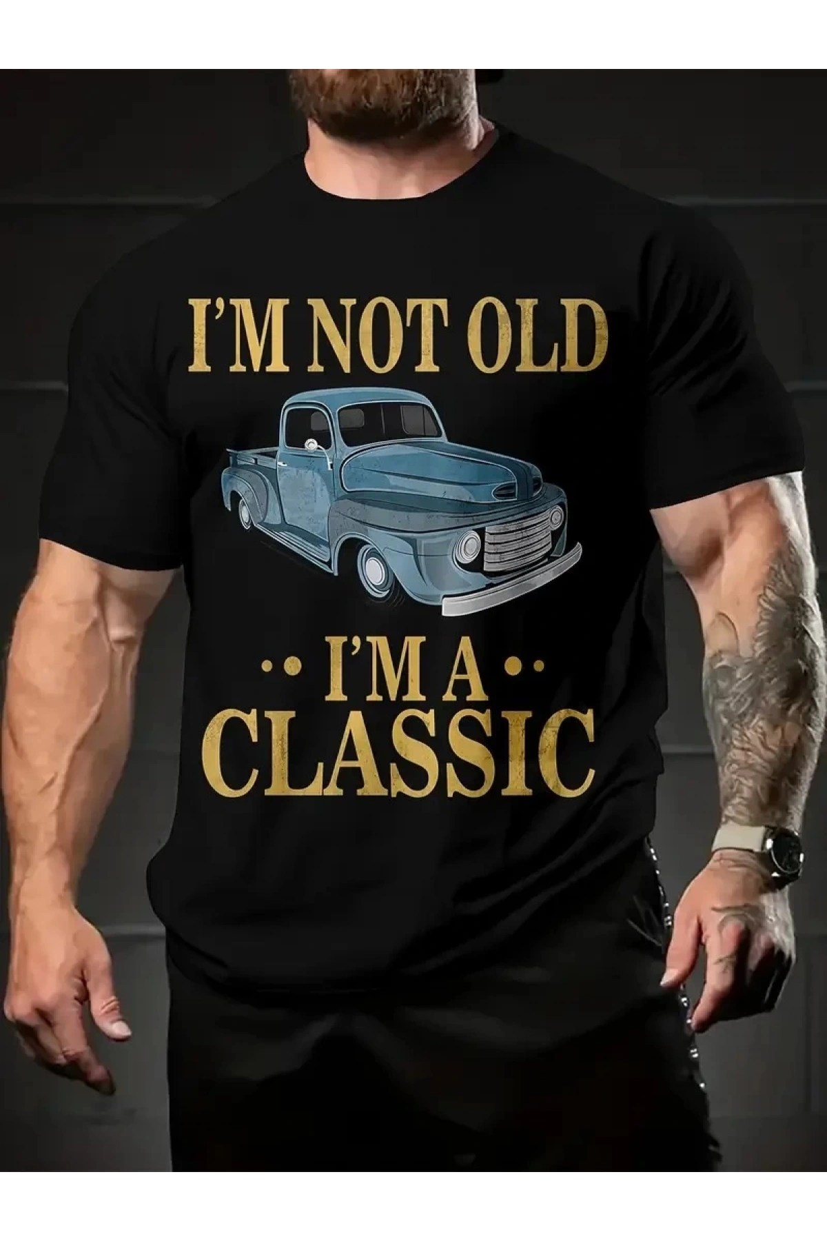 Erkek Vintage Araba Grafik T-Shirt - Ben Yaşlı Değilim Ben Bir Klasiğim Esprili Baskı  Nefes Alabilir Kumaş, Günlük Yaz ve Yıl Boyu Giyim için Oversize Kısa Kollu Tişört - Siyah