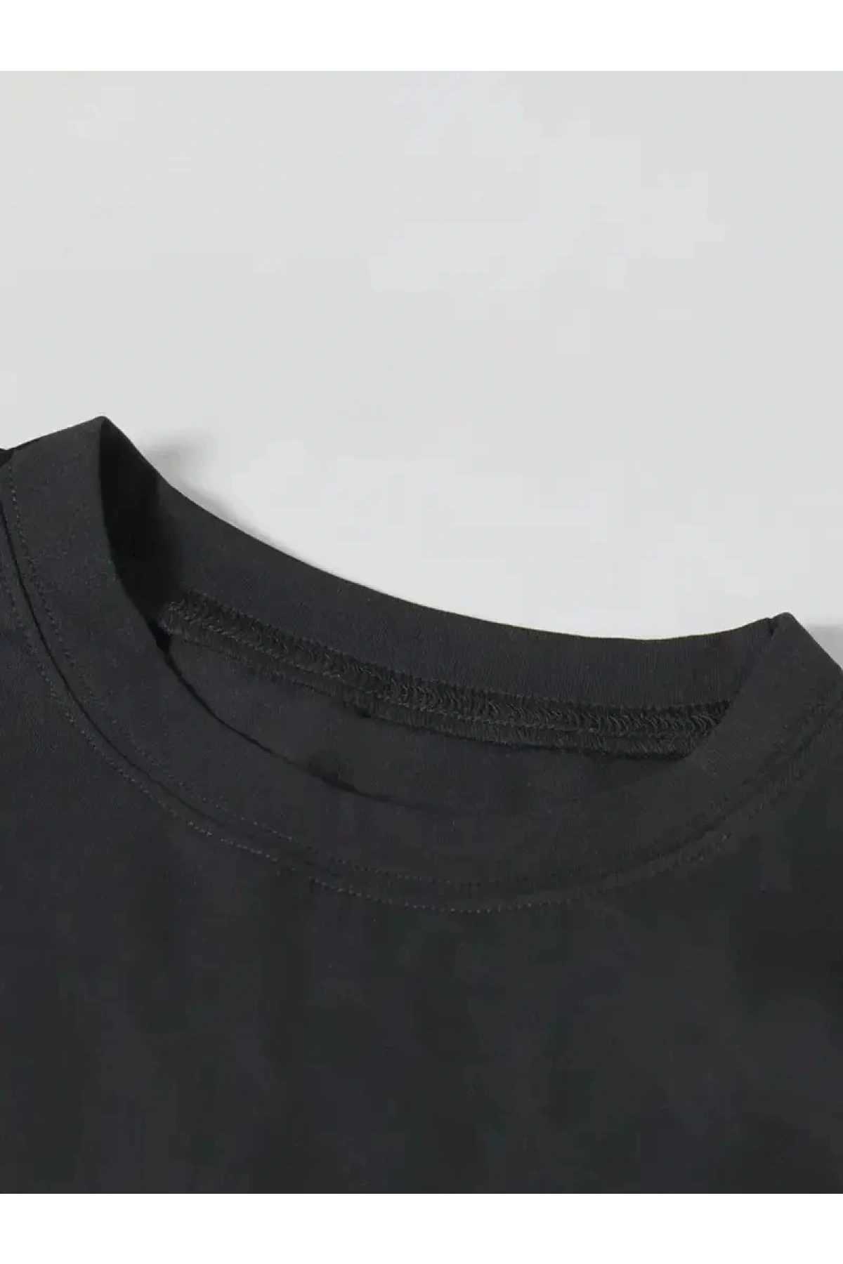 Ördek Baskılı ve Yuvarlak Yakalı Kadın Günlük Büyük Boy Siyah Tişört. - Siyah