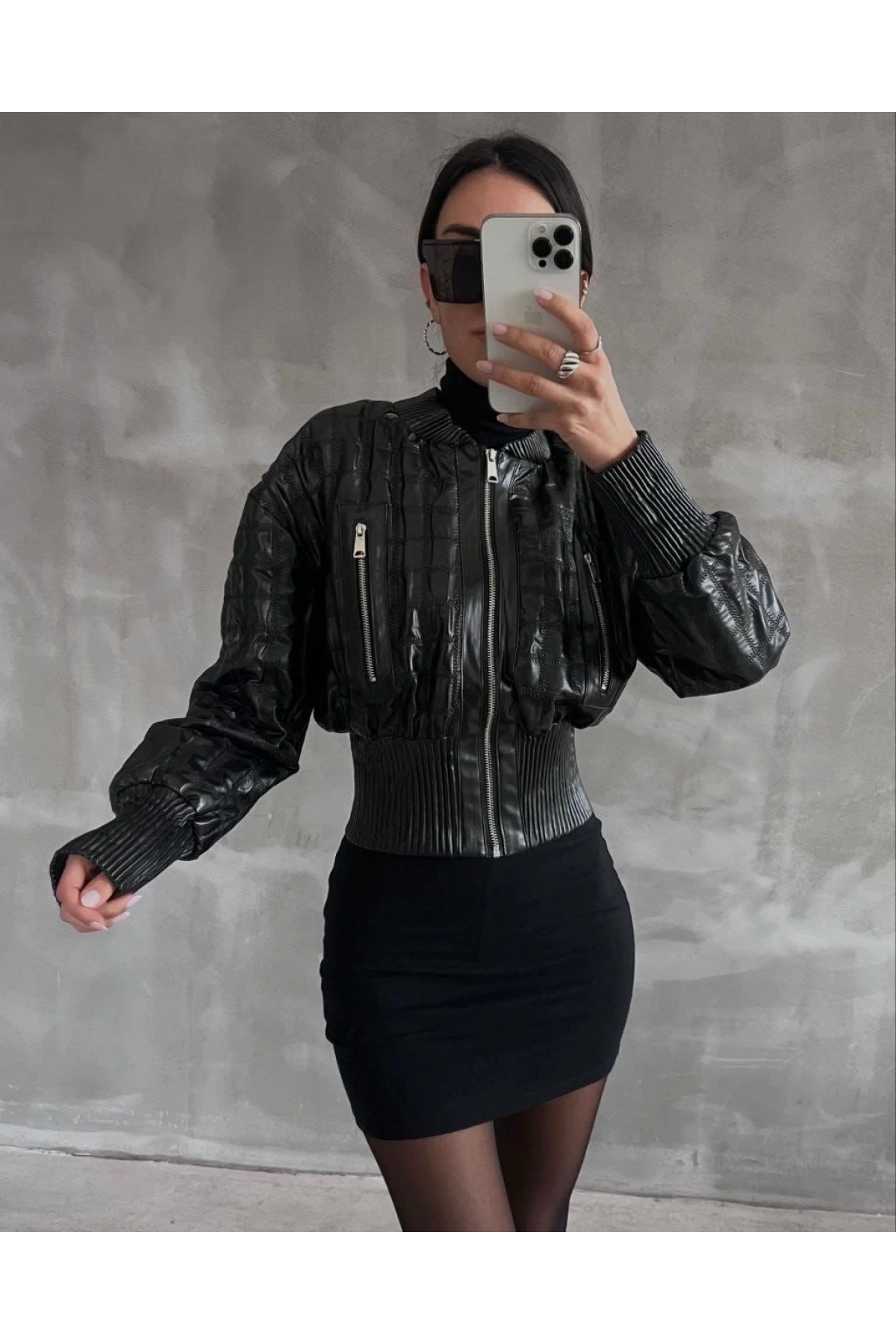 Beli büzgülü crop deri ceket siyah