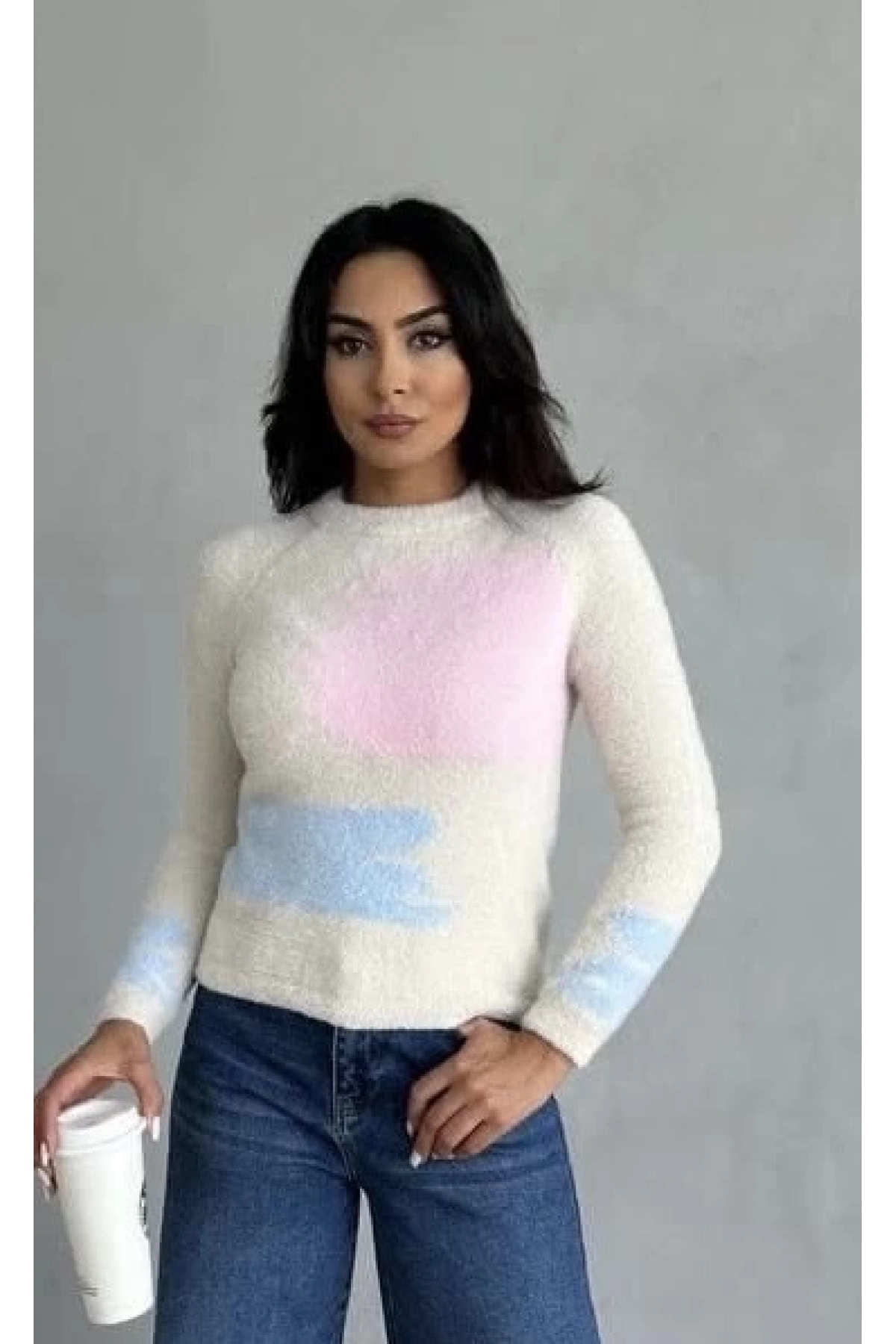 Bıyıklı triko kazak beyaz