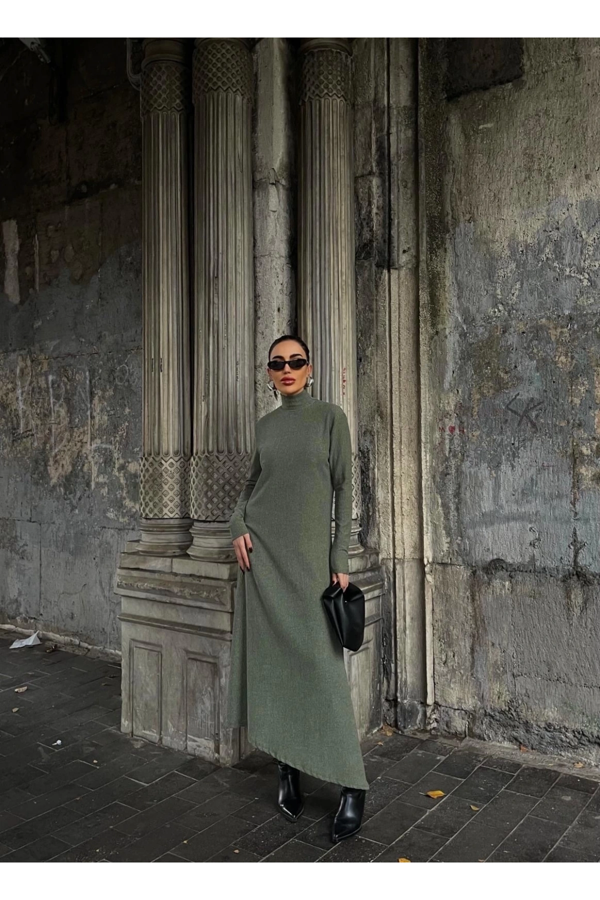 Boğazlı kalın bürümcük uzun elbise yeşil