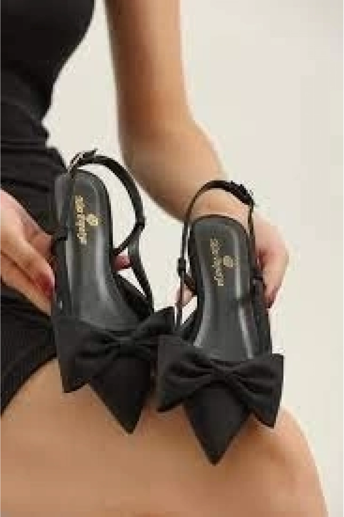 Cenya Siyah Saten Babet Ayakkabı