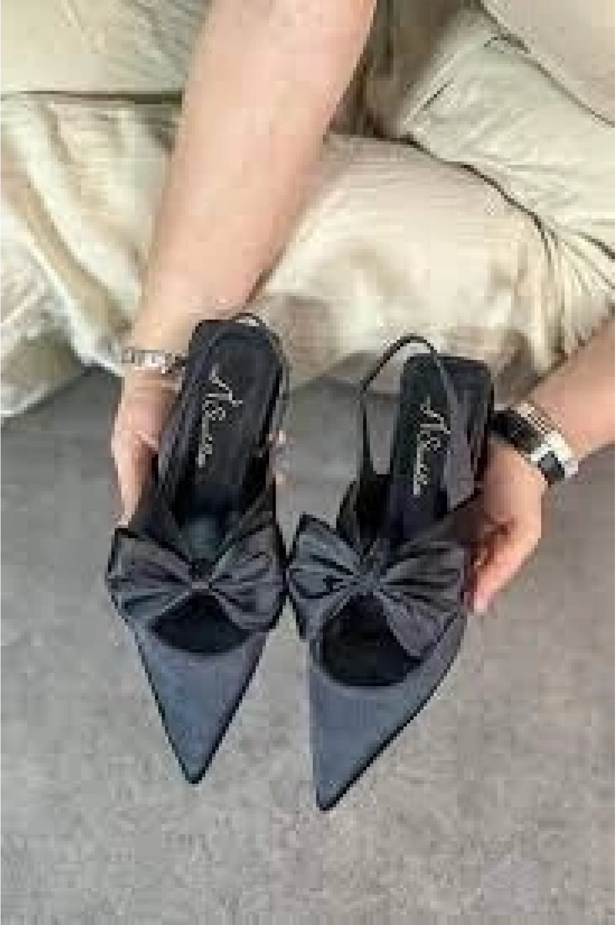 Cenya Siyah Saten Babet Ayakkabı