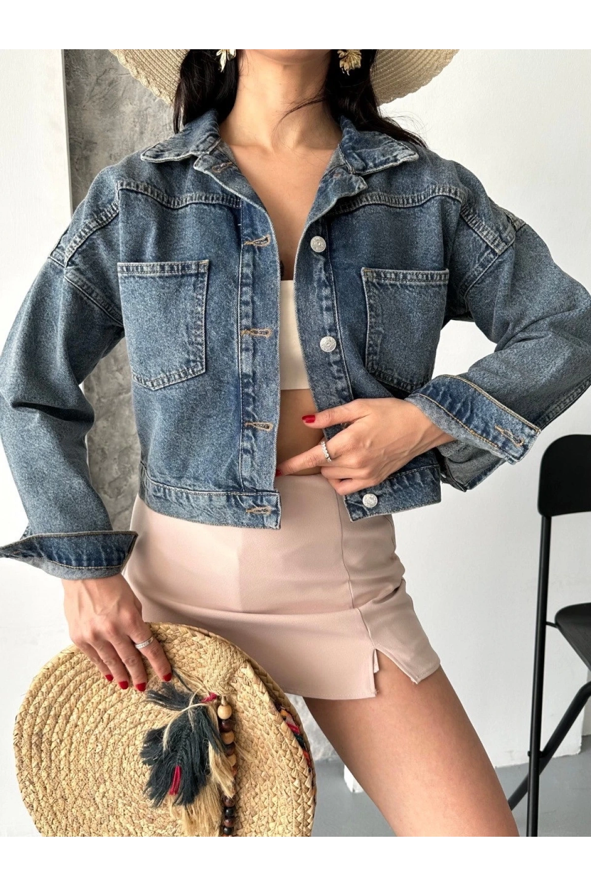 Çift cepli kol katlamalı kar yıkama crop kot ceket kahve tint d2000