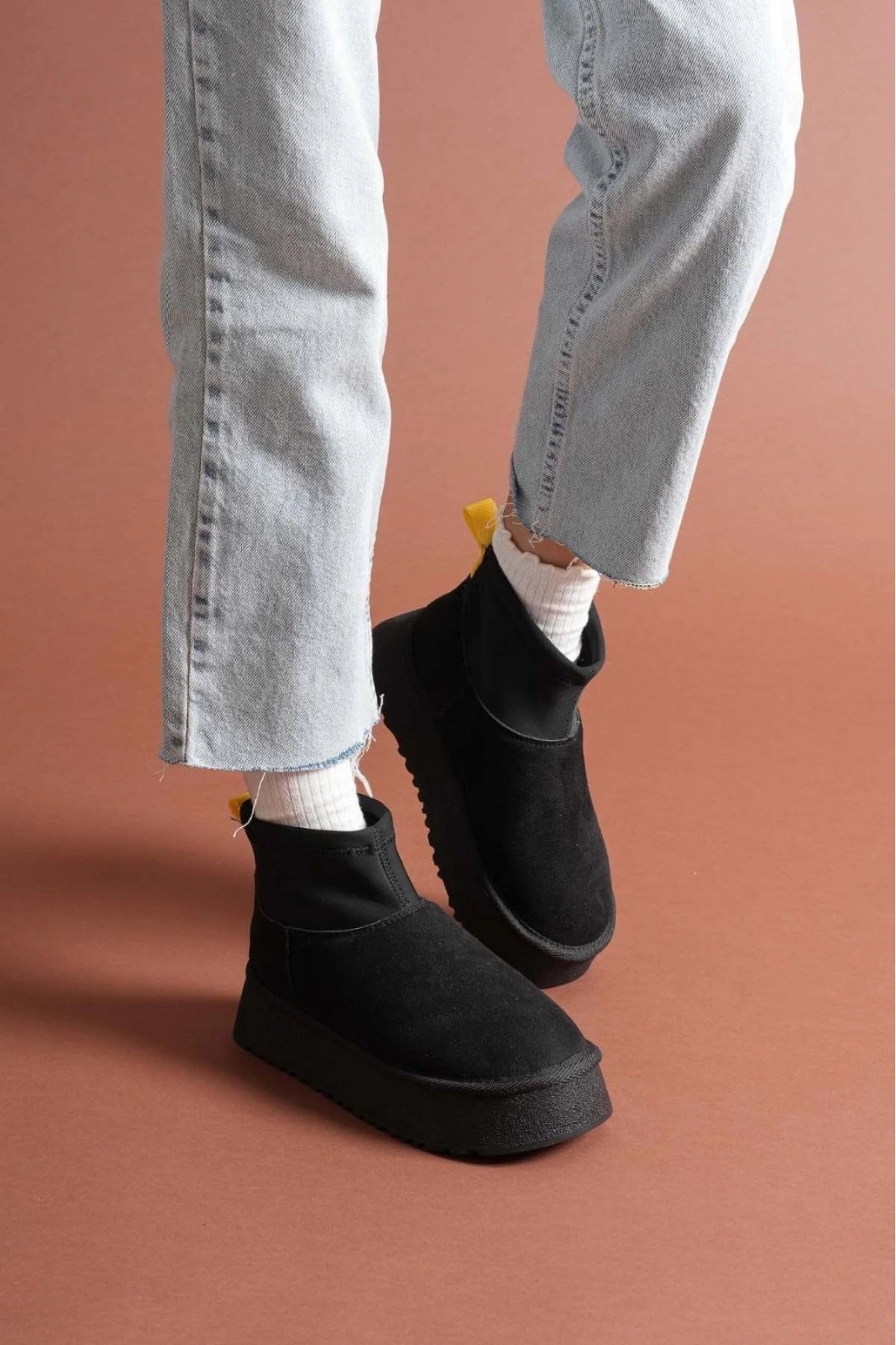 Cuen Siyah Süet Bot