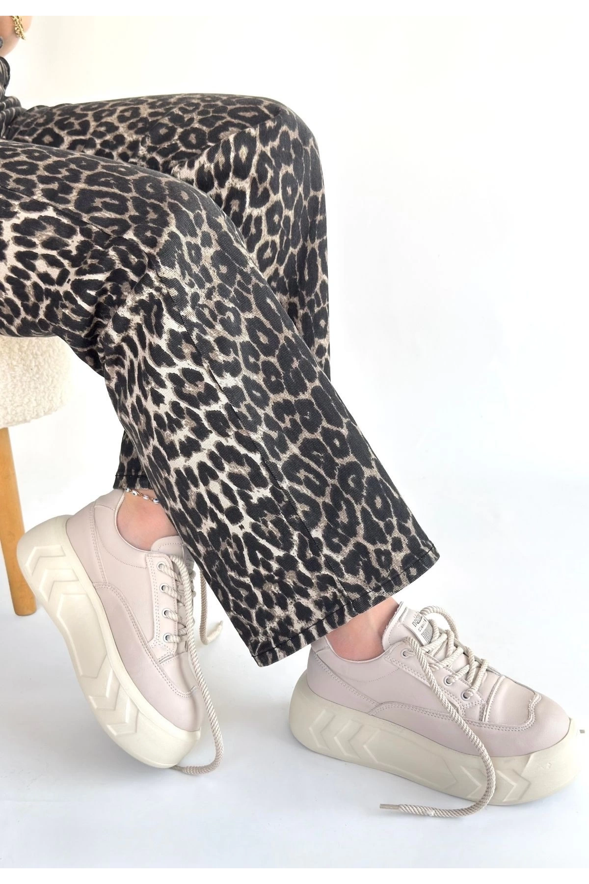 Emwa Bej Cilt Bağcıklı Spor Ayakkabı