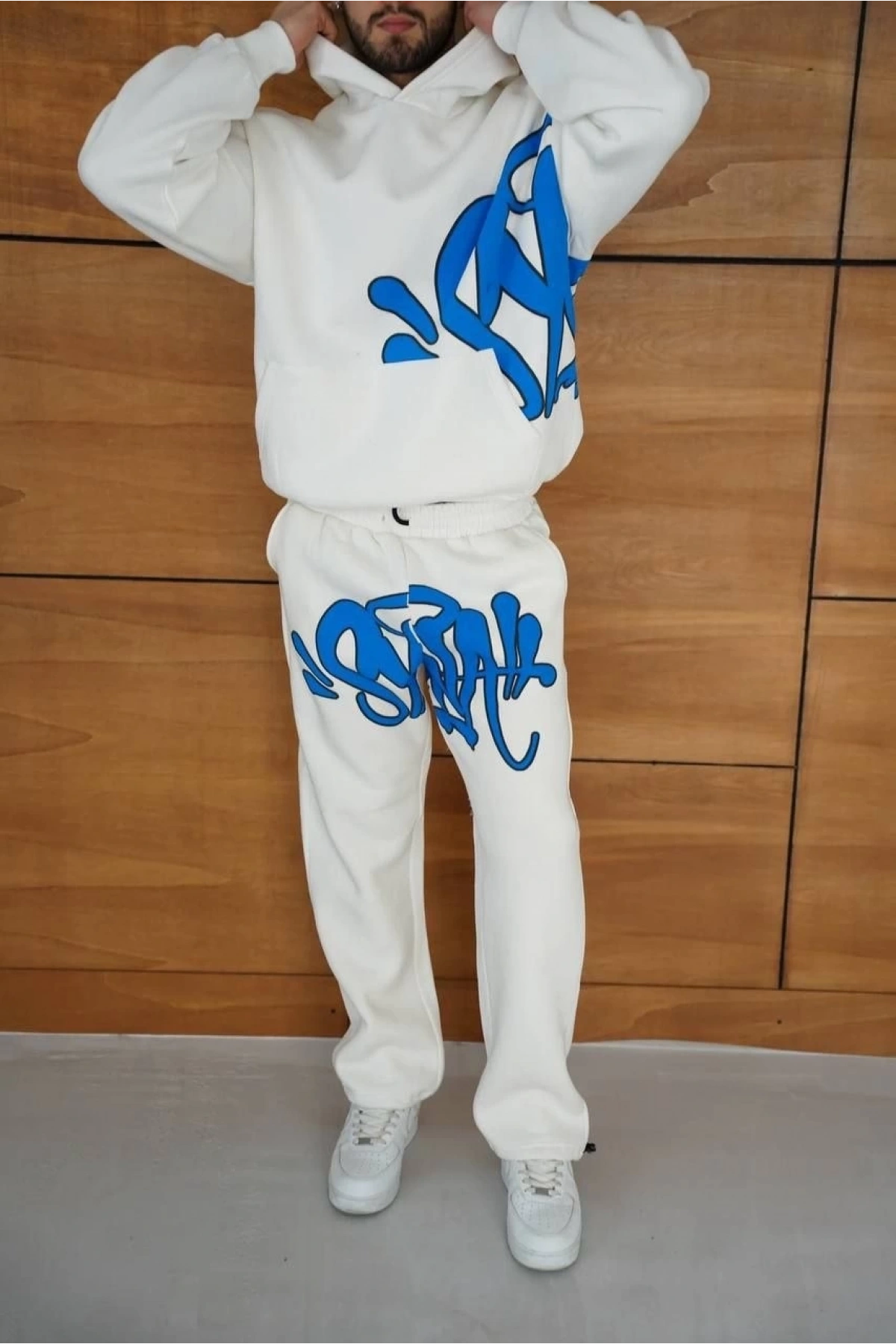 Erkek Kapüşonlu Eşofman Takım Graffiti Baskılı  Oversize Rahat Kalıp, Kanguru Cepli, Streetwear Tarzında Premium Ürün 3 iplik Pamuklu - Beyaz