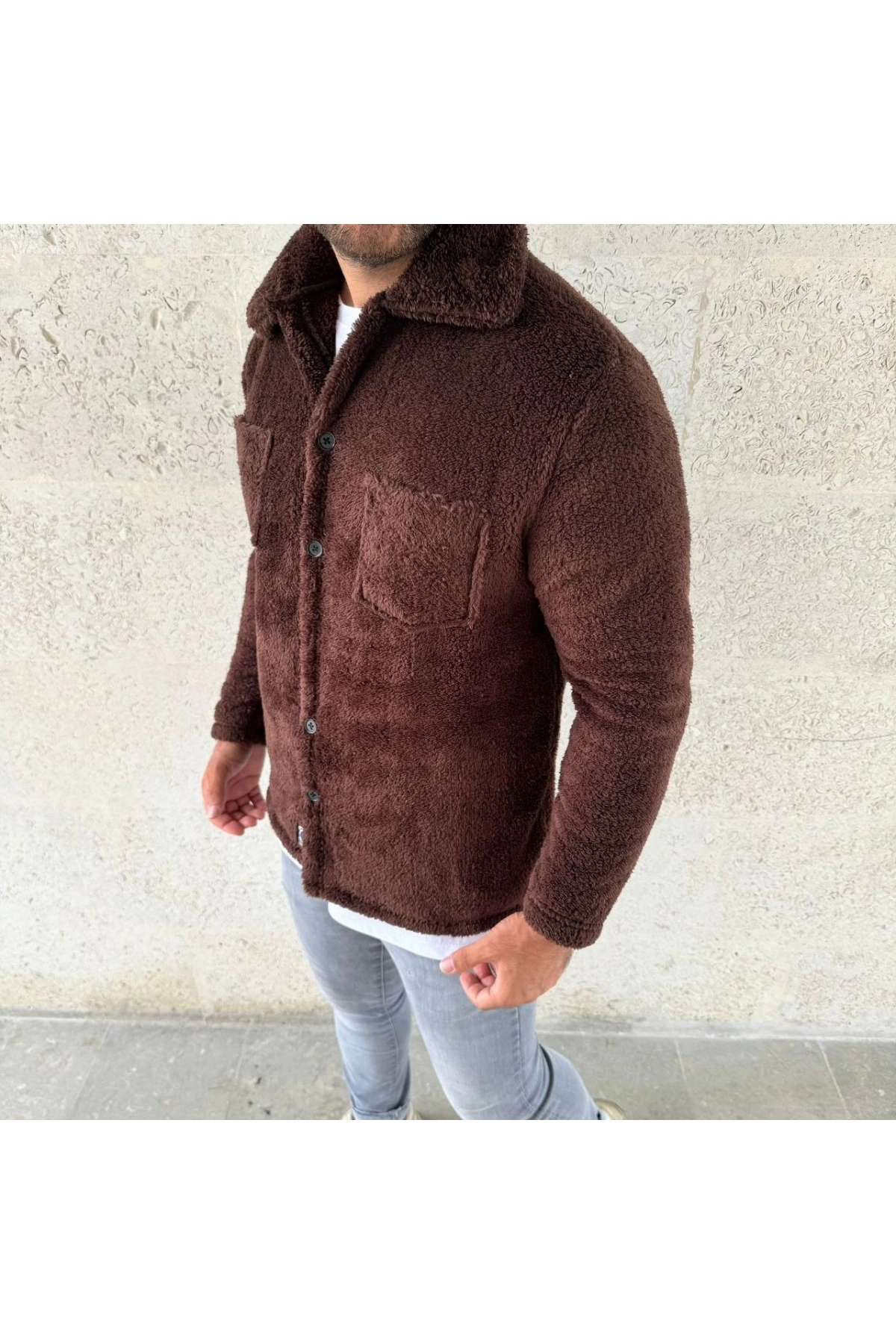 Erkek Pelüş Polar Hırka Gömlek – Yakalı, İlik Düğmeli, Göğüs Cepli, Yumuşak Dokulu Kışlık Regular Fit Rahat Günlük Model - Kahverengi