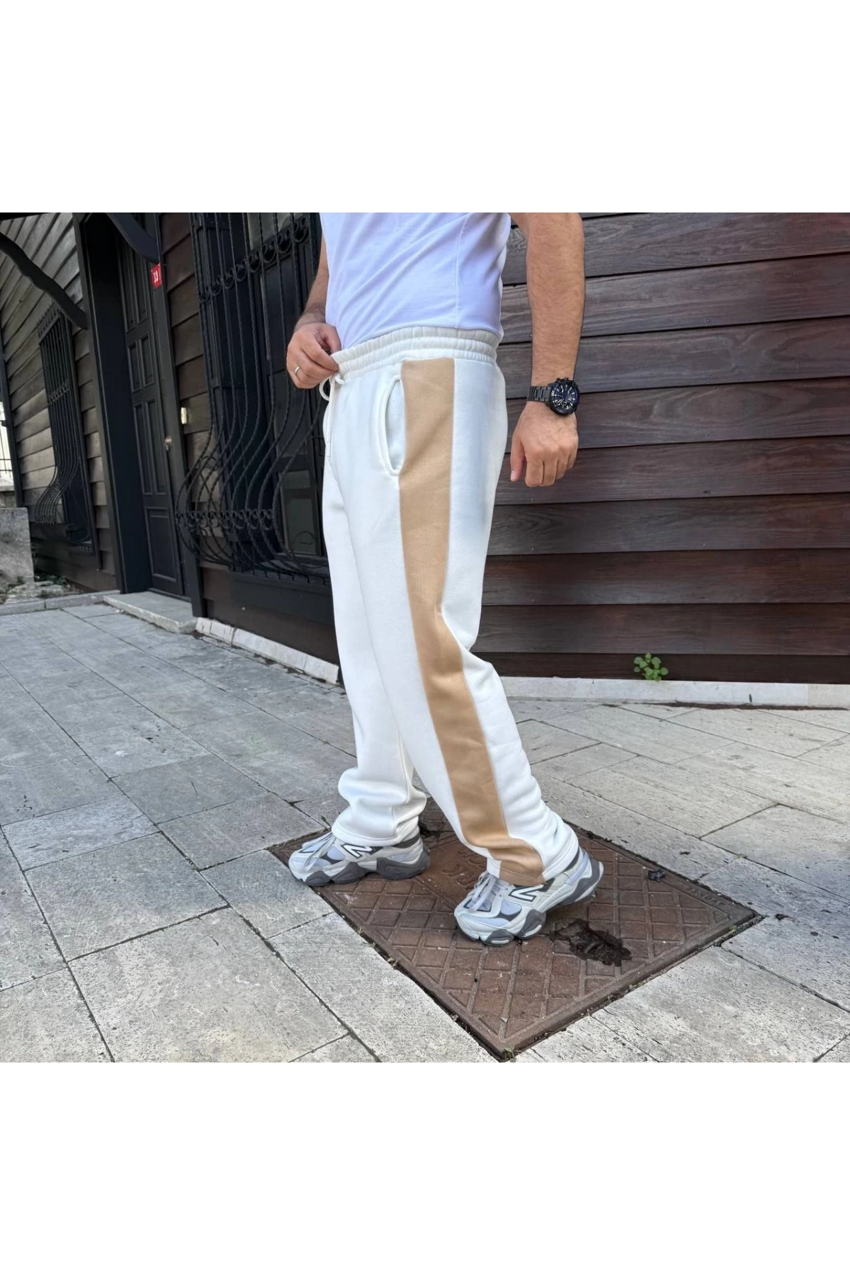 Erkek Üç İplik Kışlık Pamuklu Yandan Garneli Kalın Bej Şeritli Cepli Eşofman Altı - Beyaz