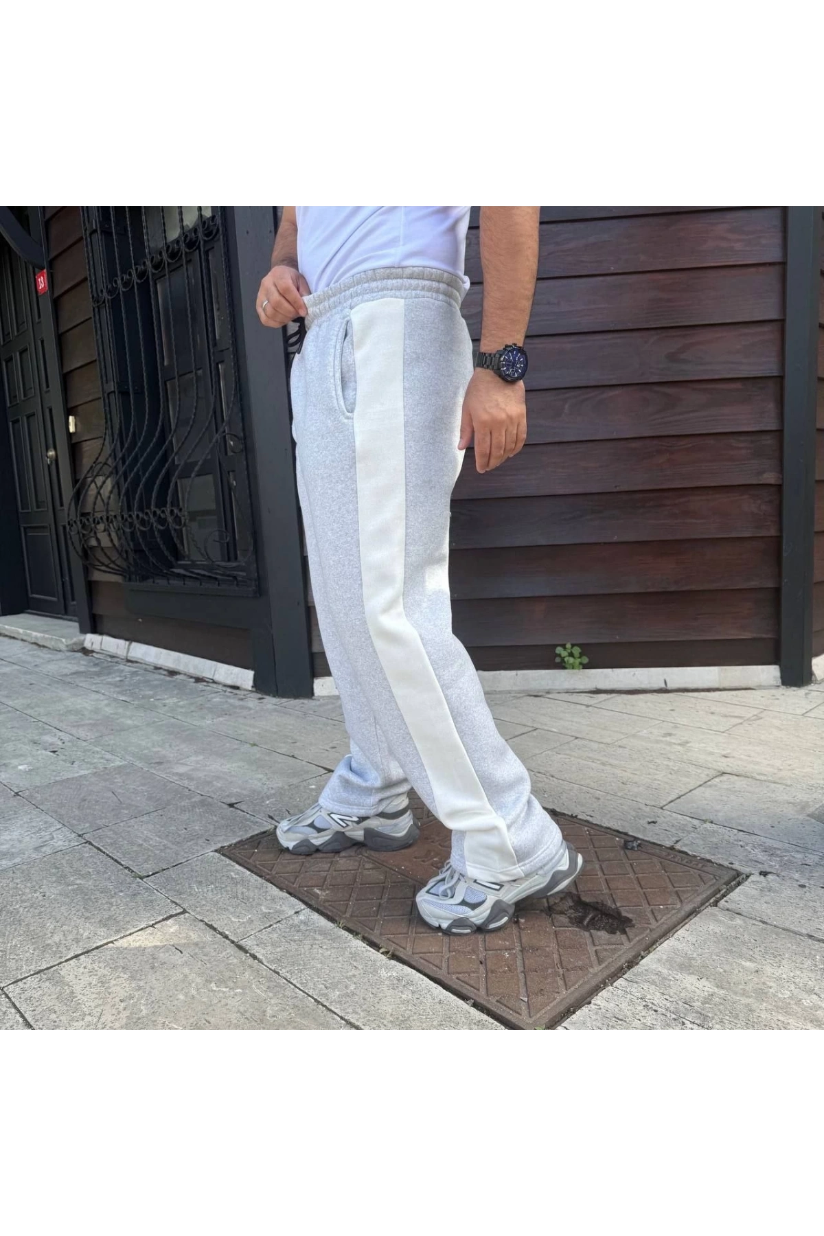 Erkek Üç İplik Kışlık Pamuklu Yandan Garneli Kalın Bej Şeritli Cepli Eşofman Altı - Gri