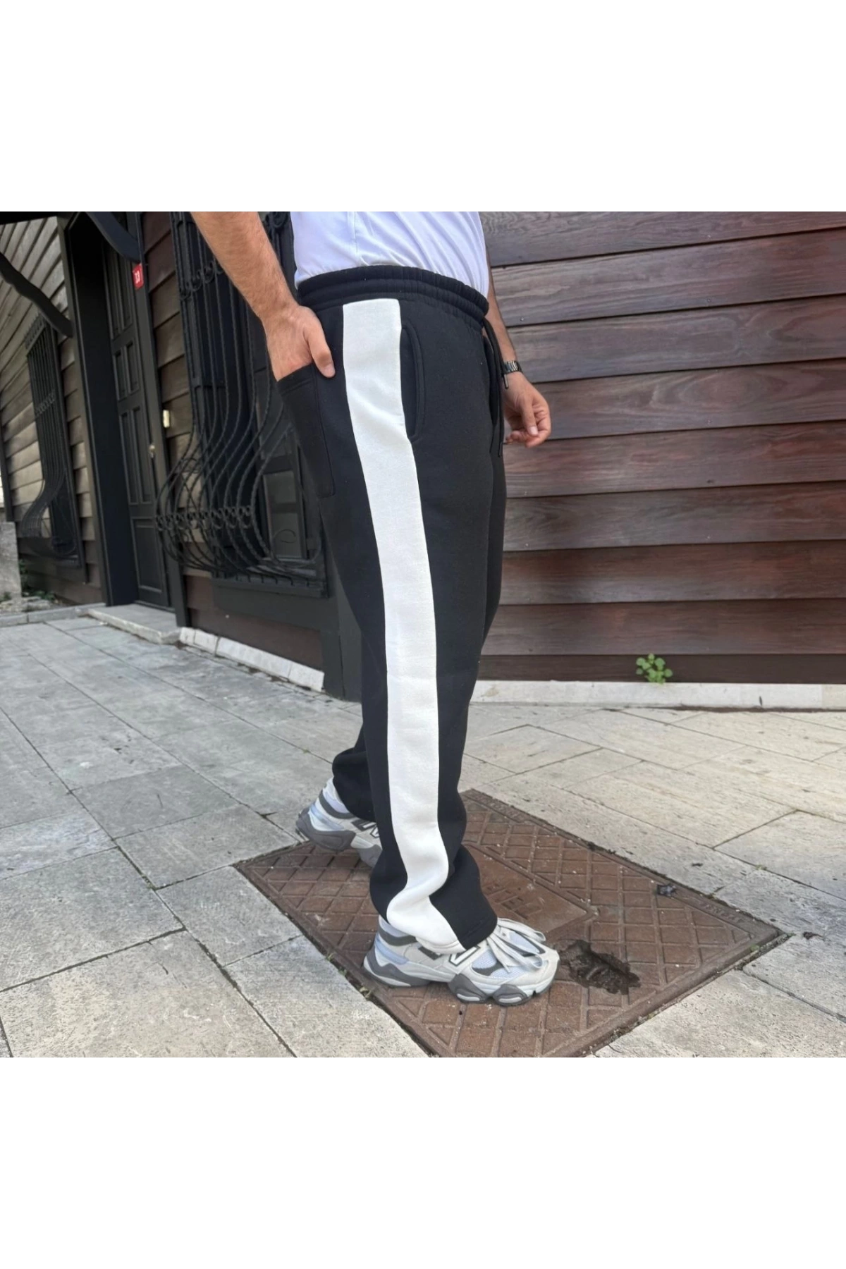 Erkek Üç İplik Kışlık Pamuklu Yandan Garneli Kalın Şeritli Cepli Eşofman Altı - Siyah