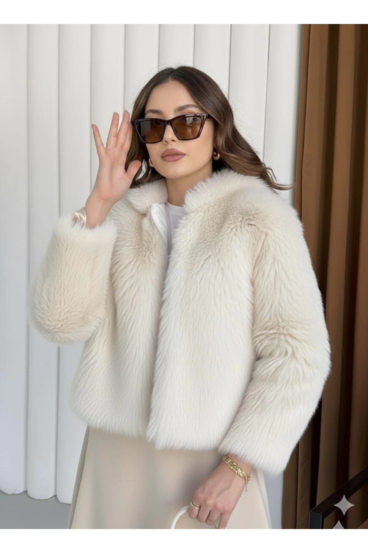 Fermuarlı kısa kürk siyah ekru t7746