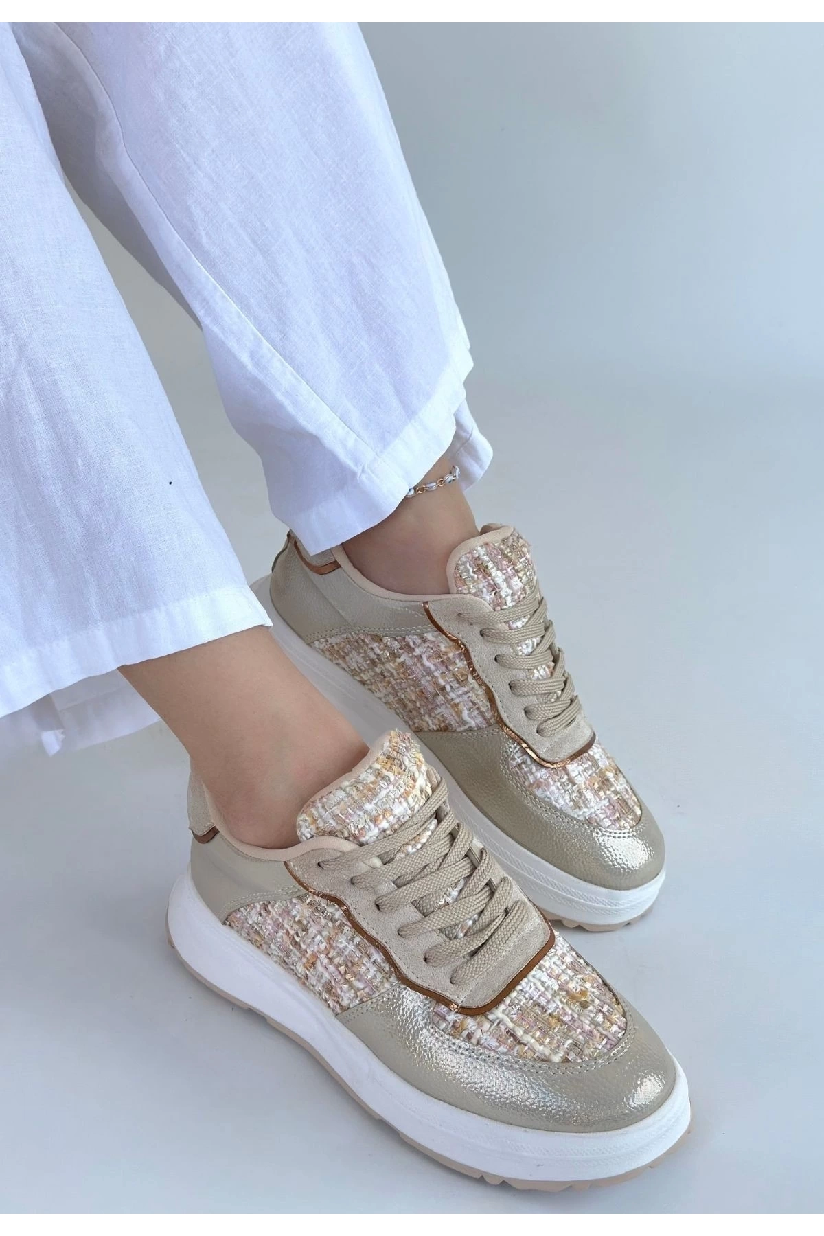 Hawer Bej Cilt Bağcıklı Spor Ayakkabı