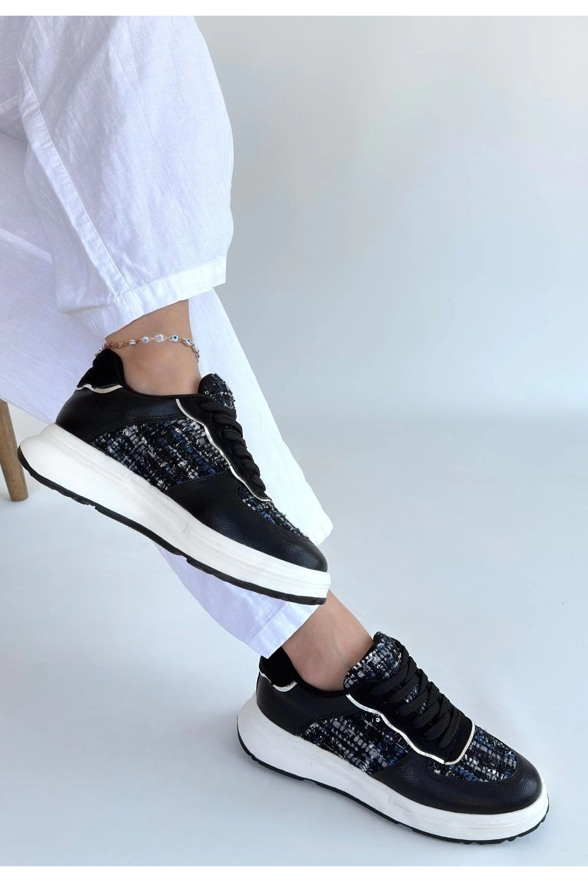 Hawer Siyah Cilt Bağcıklı Spor Ayakkabı