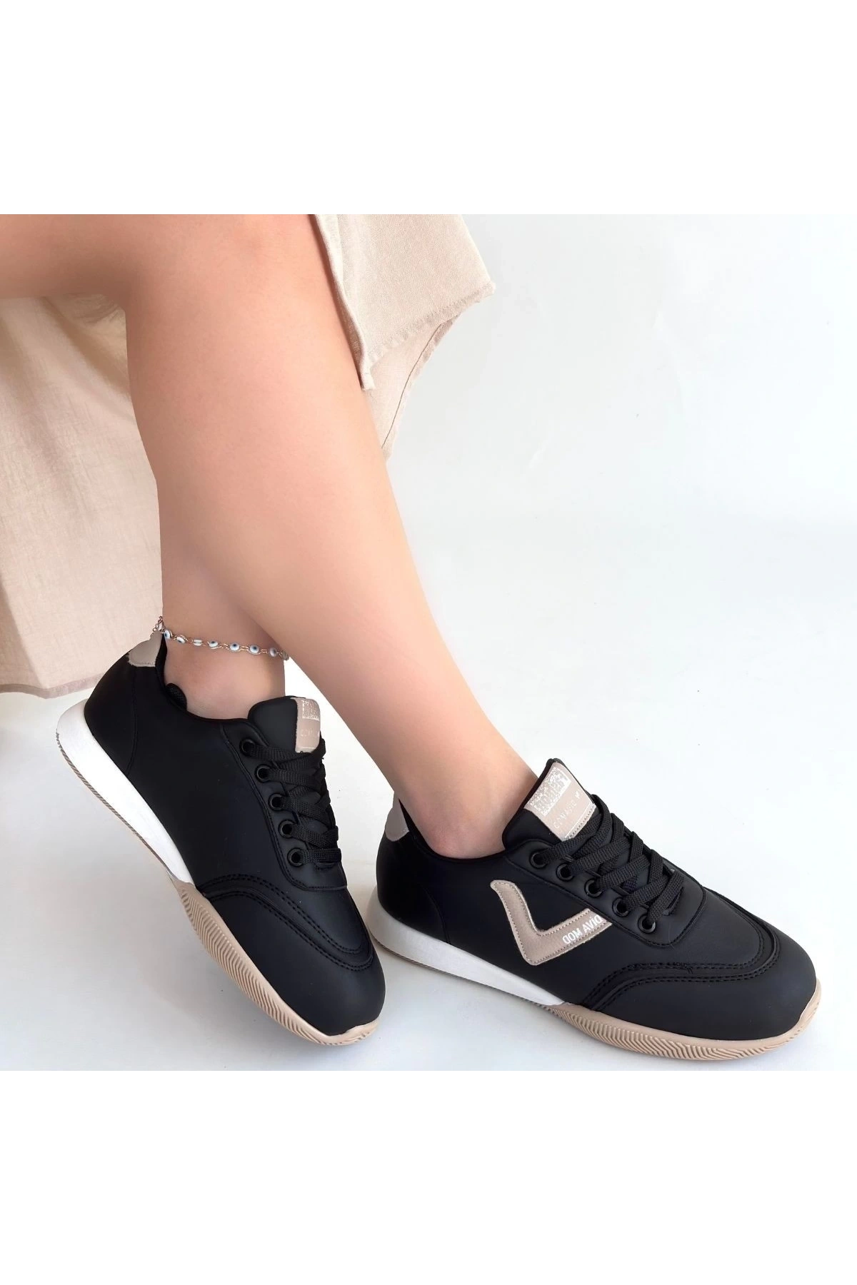 Jowen Siyah Cilt Bej Detaylı Bağcıklı Spor Ayakkabı